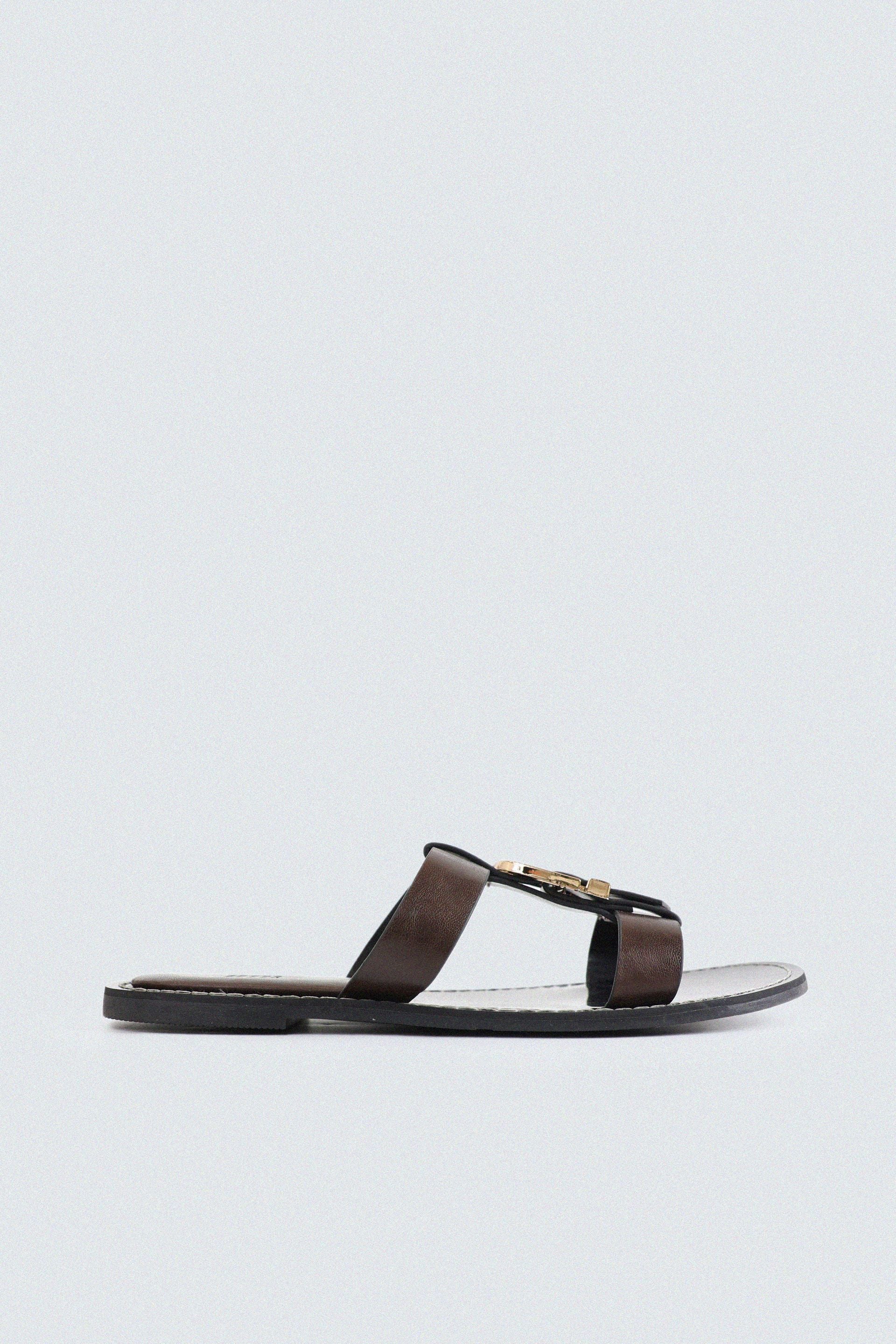 Buckled Flats