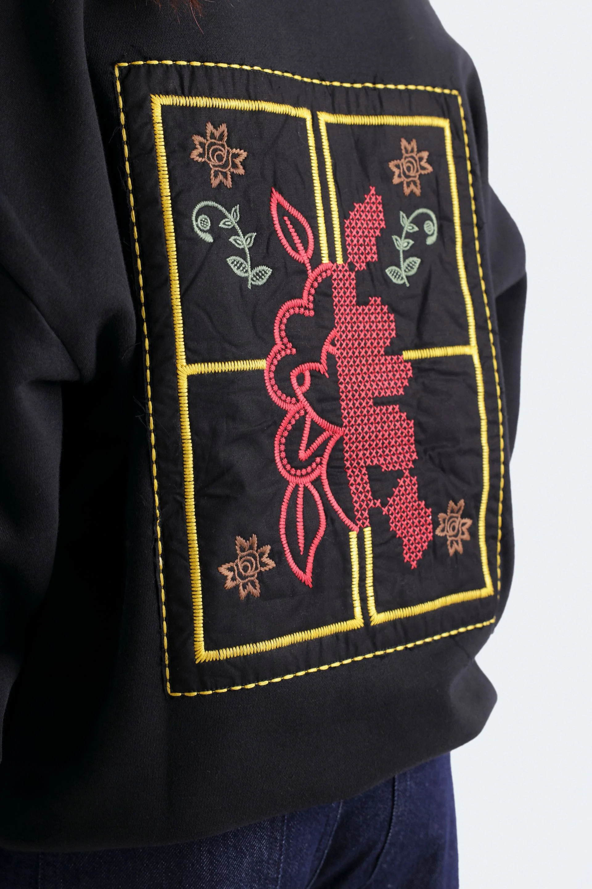 Embroidered Sweatshirt - Image 5