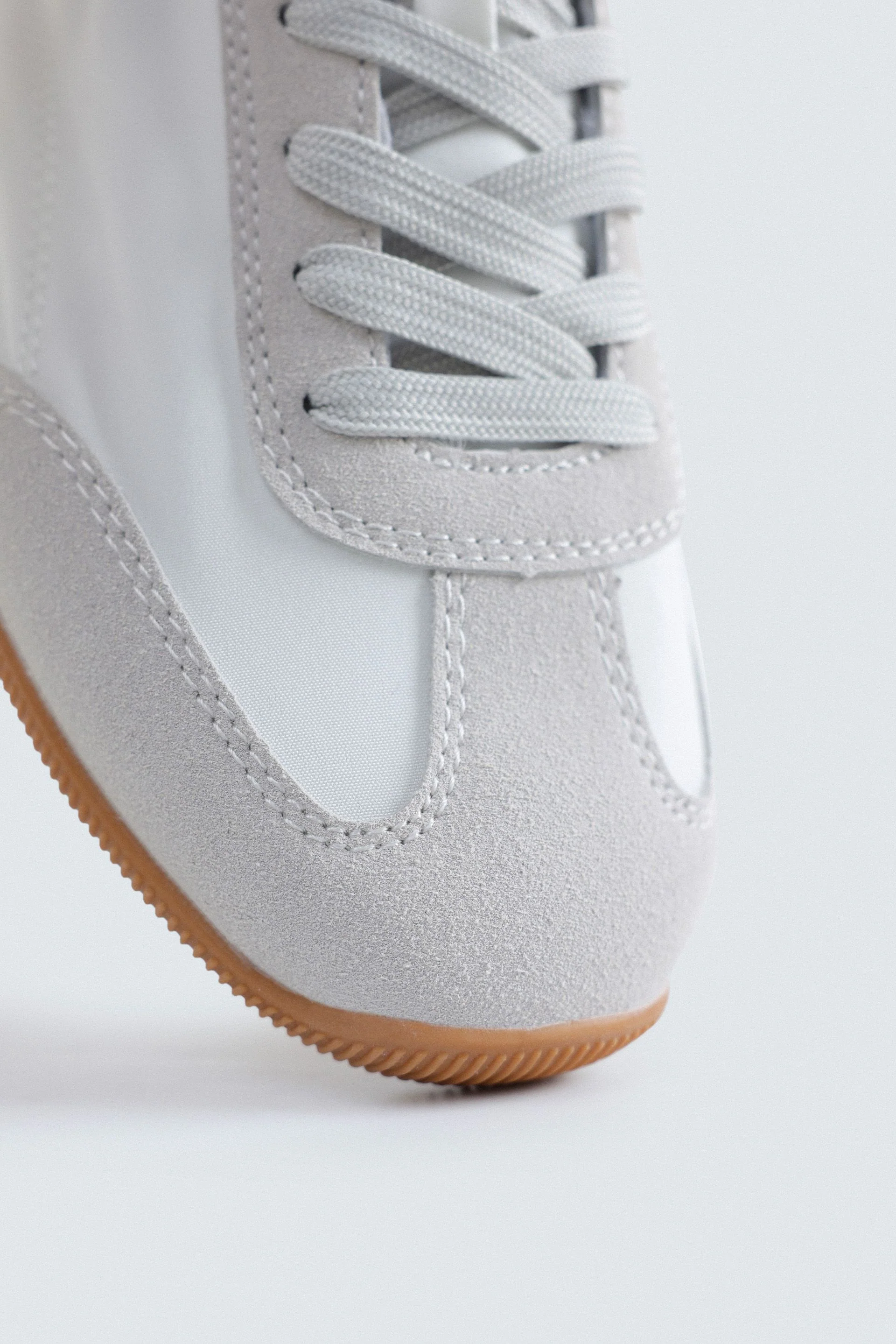 Multi-Piece Sneakers - Image 10