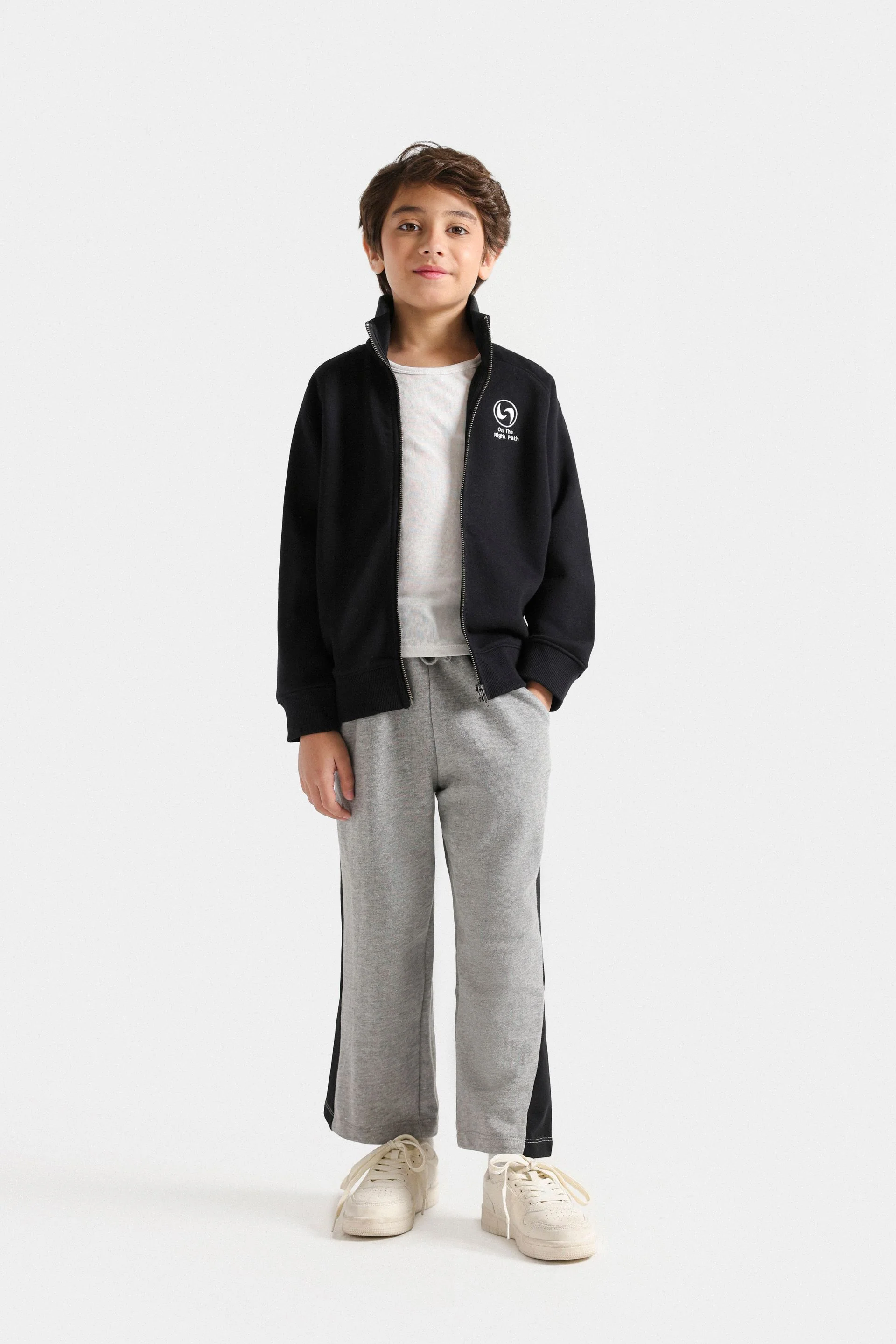 Embroidered Zipper Sweatshirt - Image 4