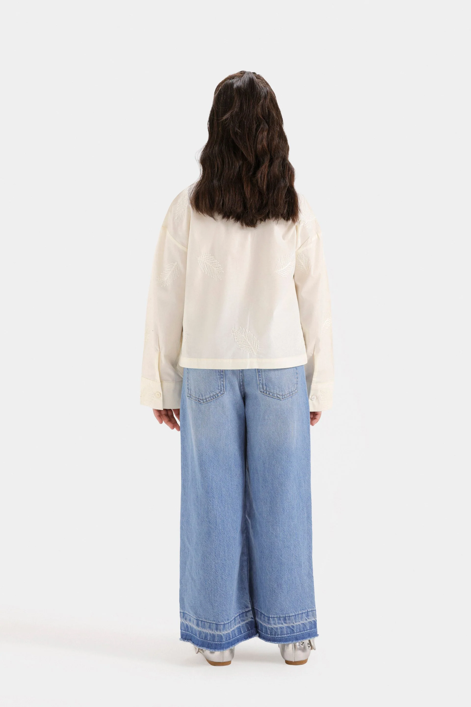 Cropped Embroidered Shirt - Image 6