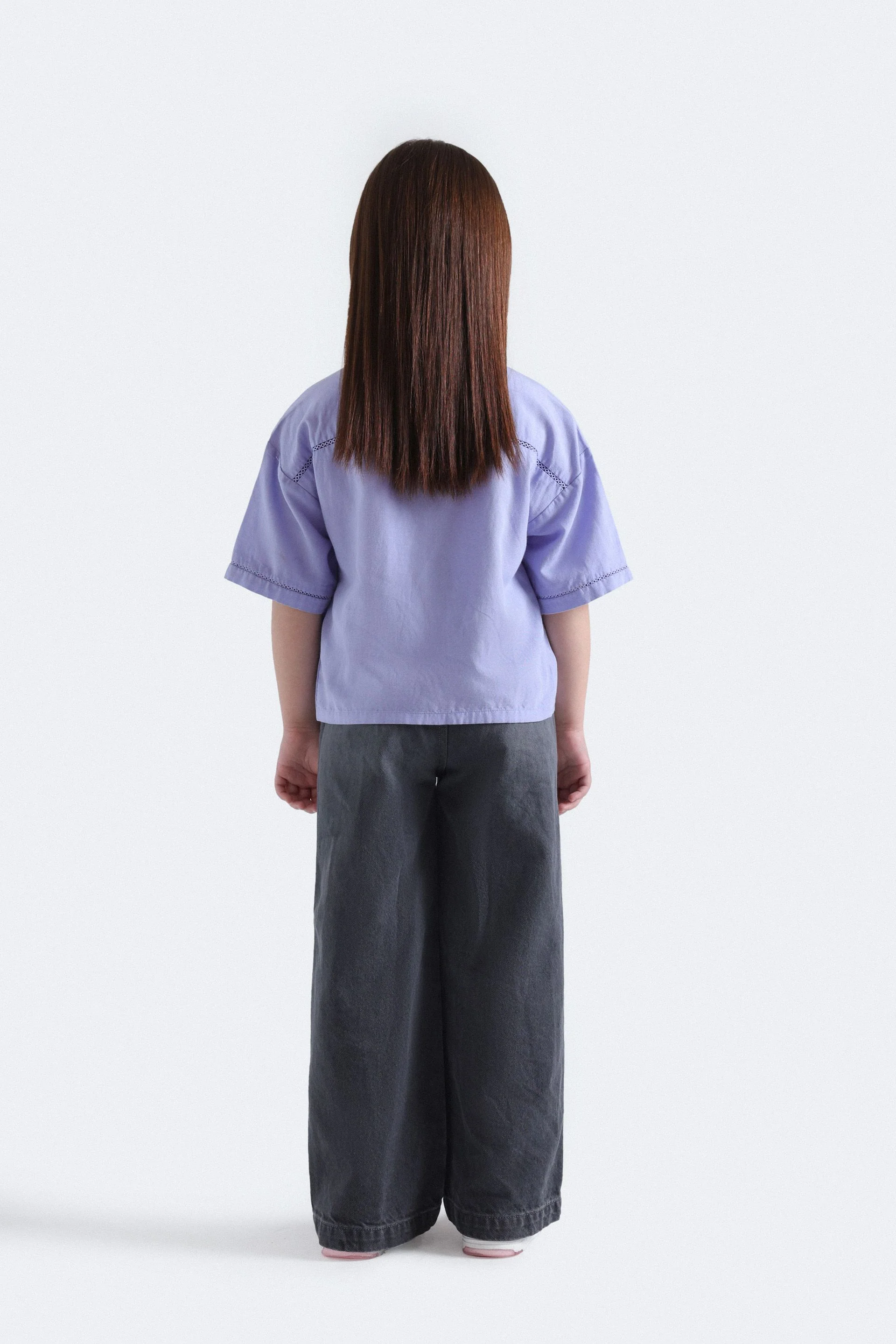 Cropped Shirt With Knot Detail - Image 6