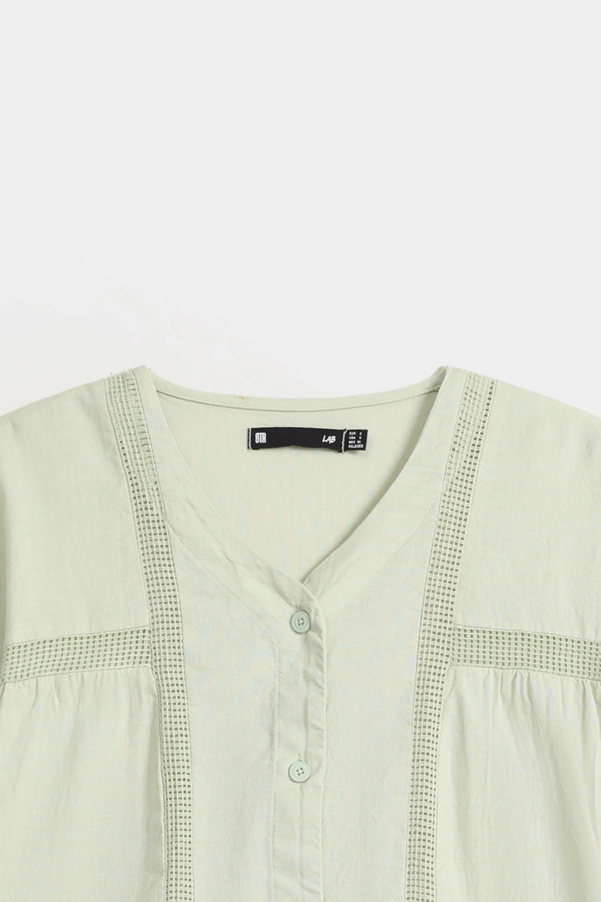 Cropped Shirt With Lace Detail - Image 13