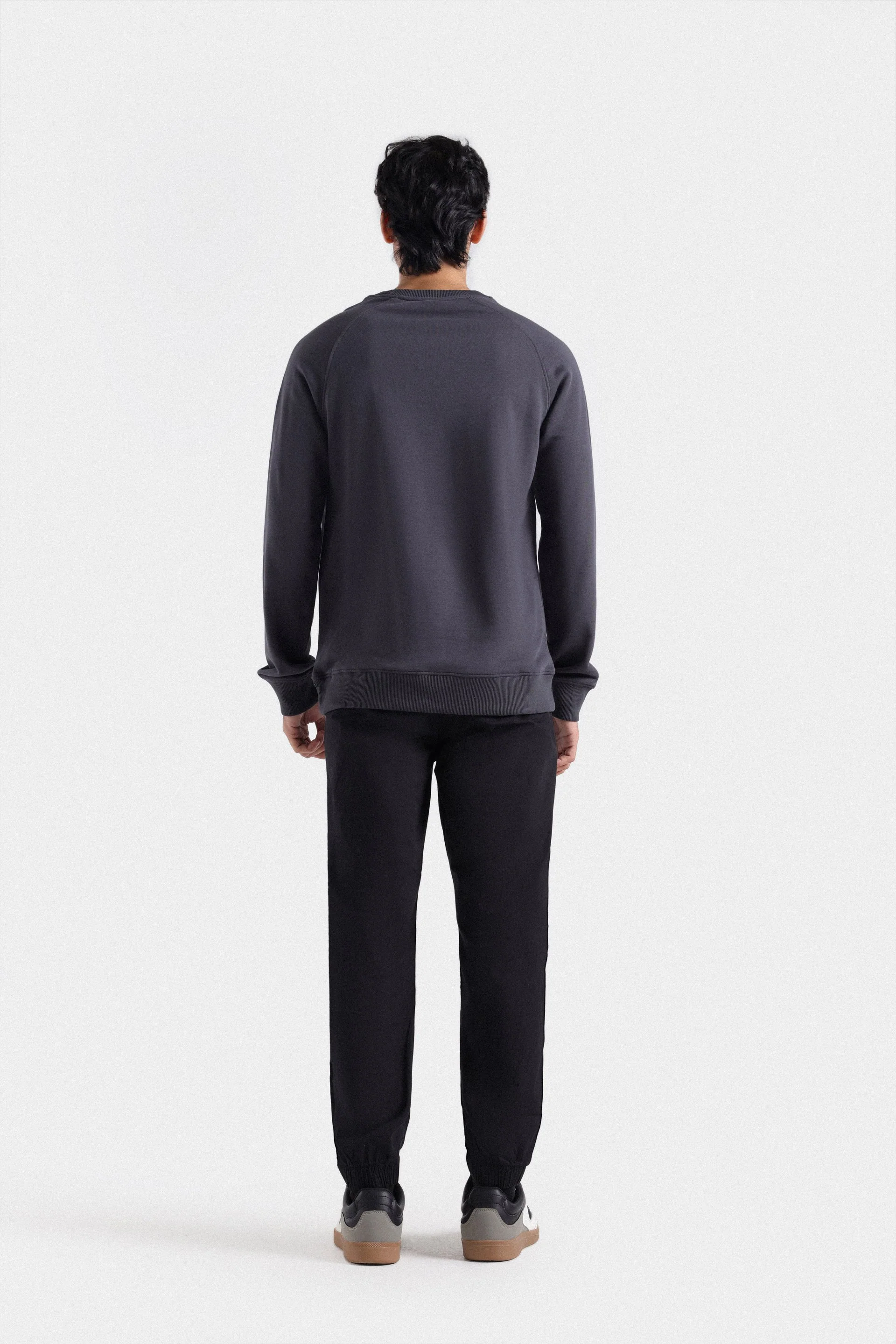 Basic Raglan Sleeve Sweatshirt - Image 10