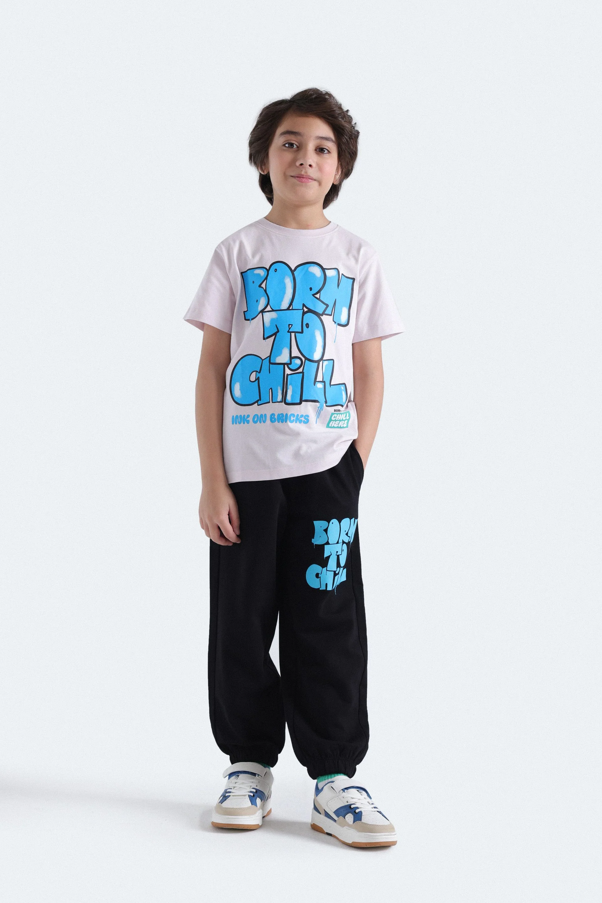 Slogan Print Trousers - Image 4