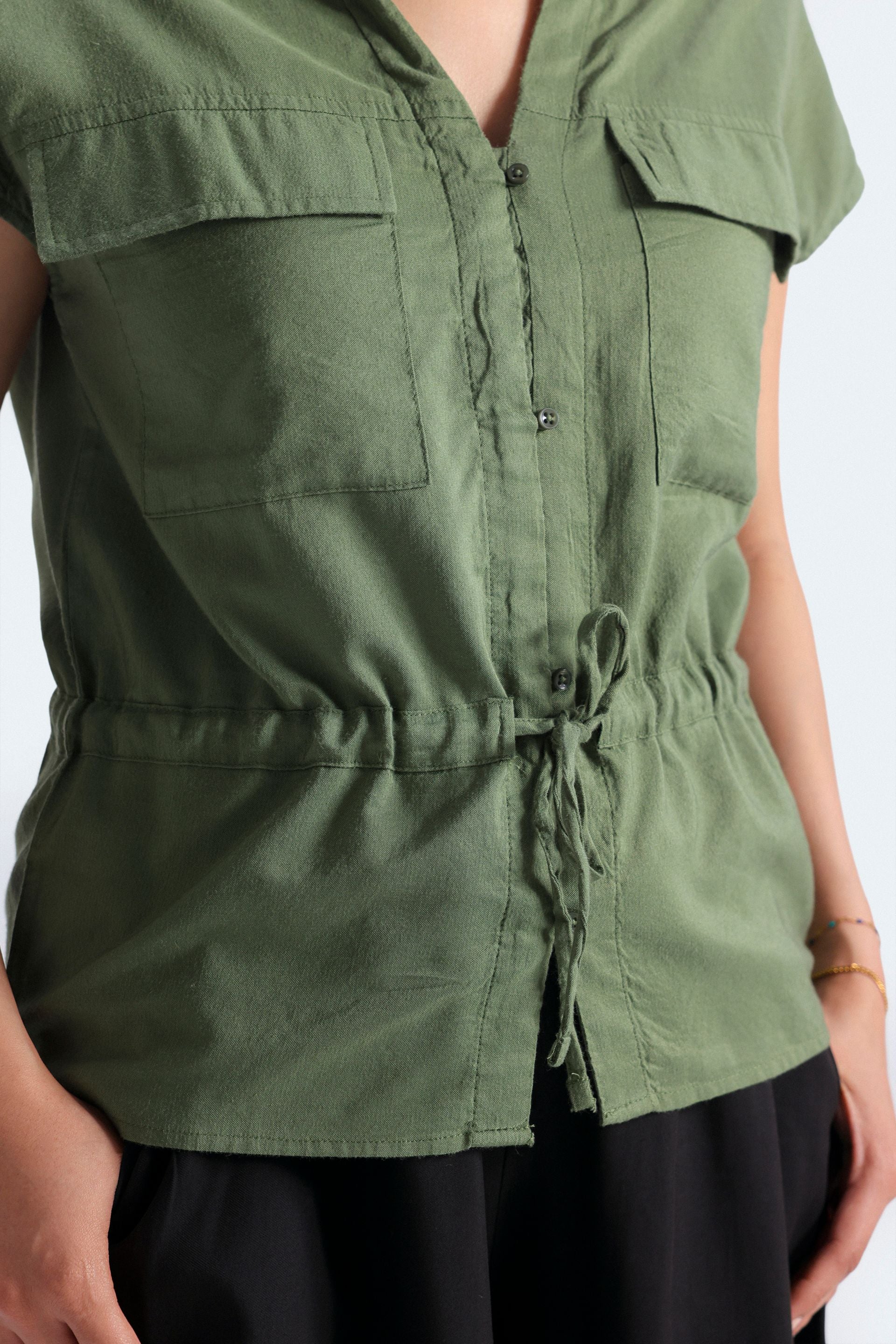 Safari Sleeveless Shirt - Image 10