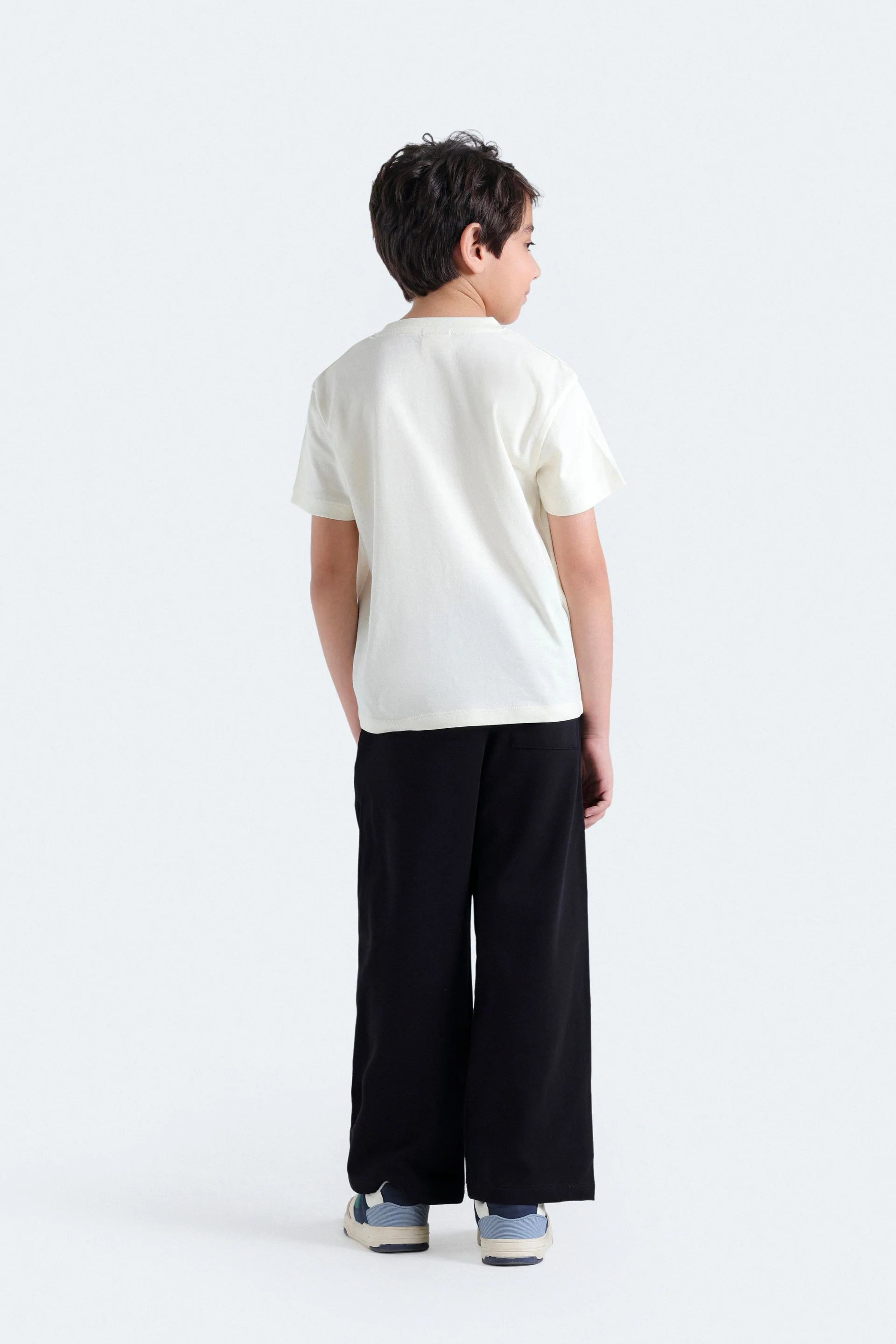 Loose Fit Trousers - Image 12