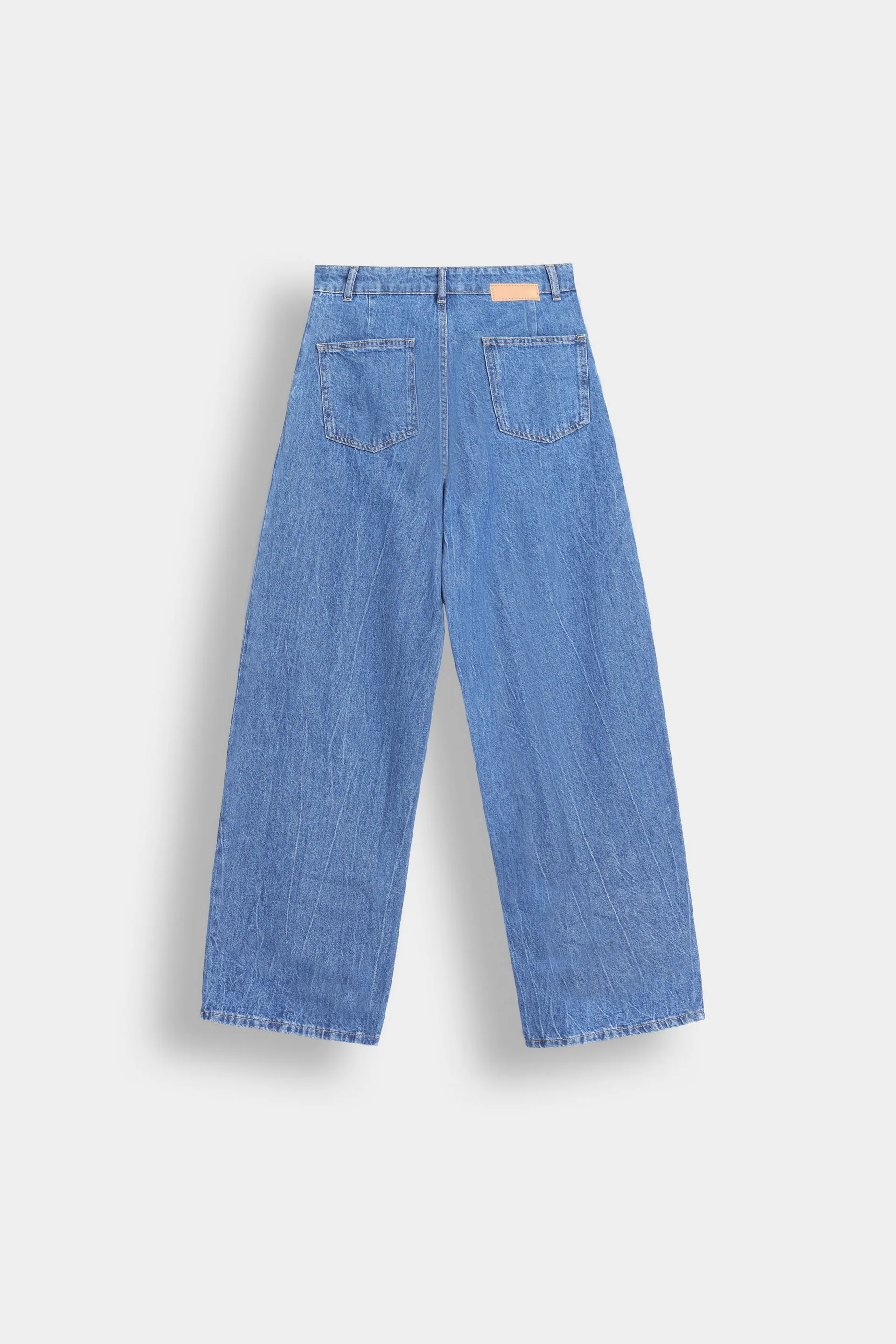 Low-Rise Jeans With Pleats - Image 4
