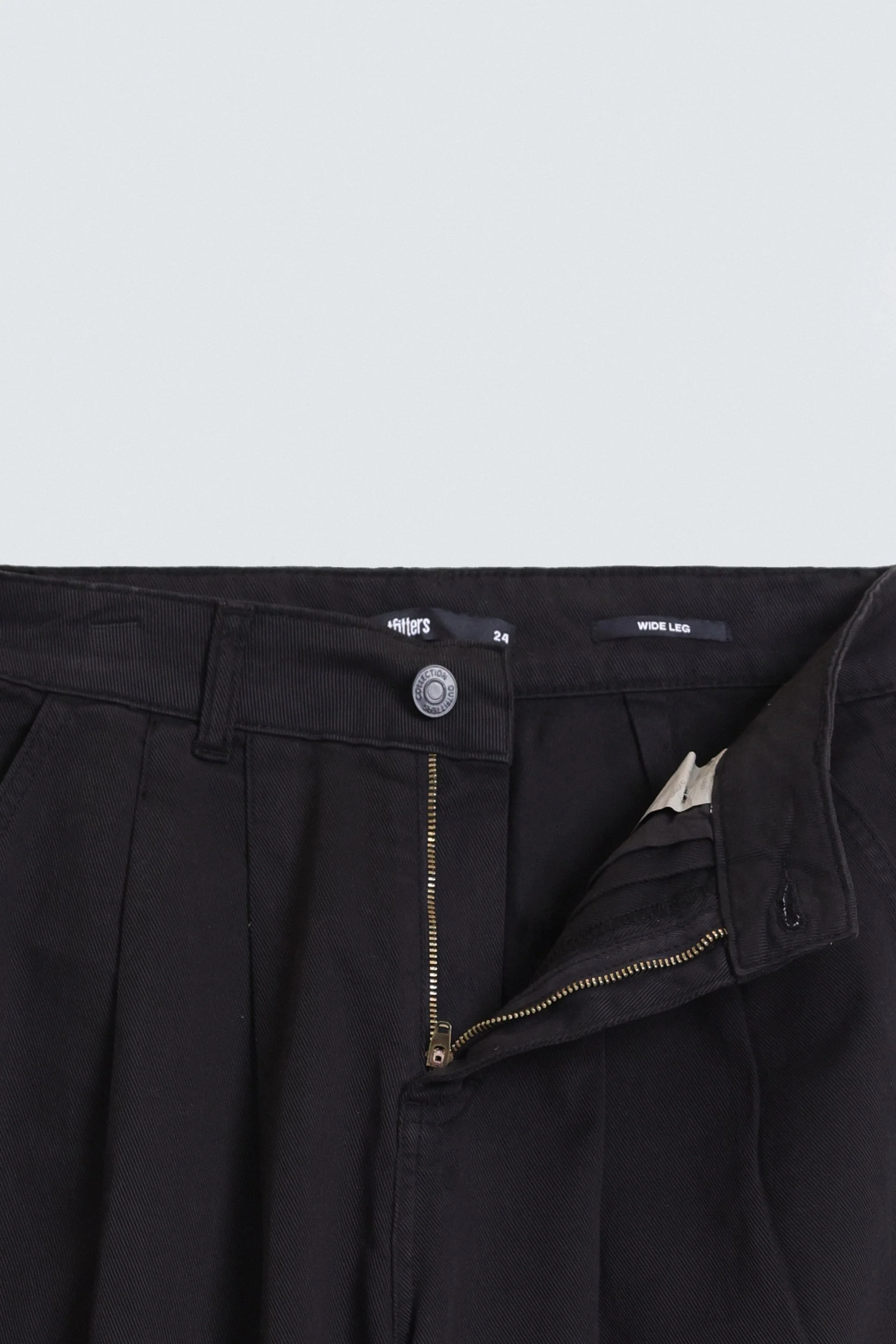 Wide Leg Pleated Pants - Image 6