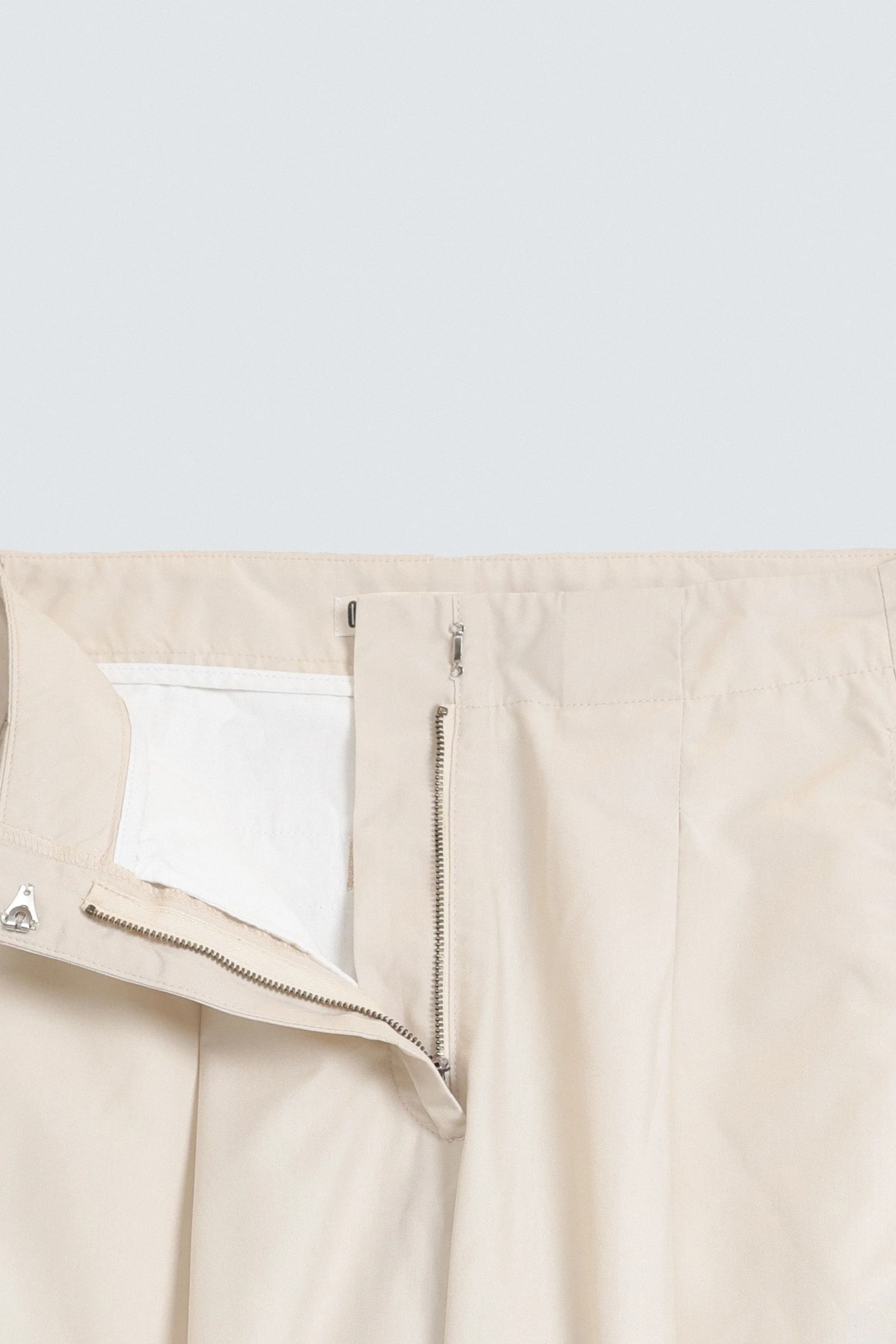 Cropped Pleated Barrel Pants - Image 7