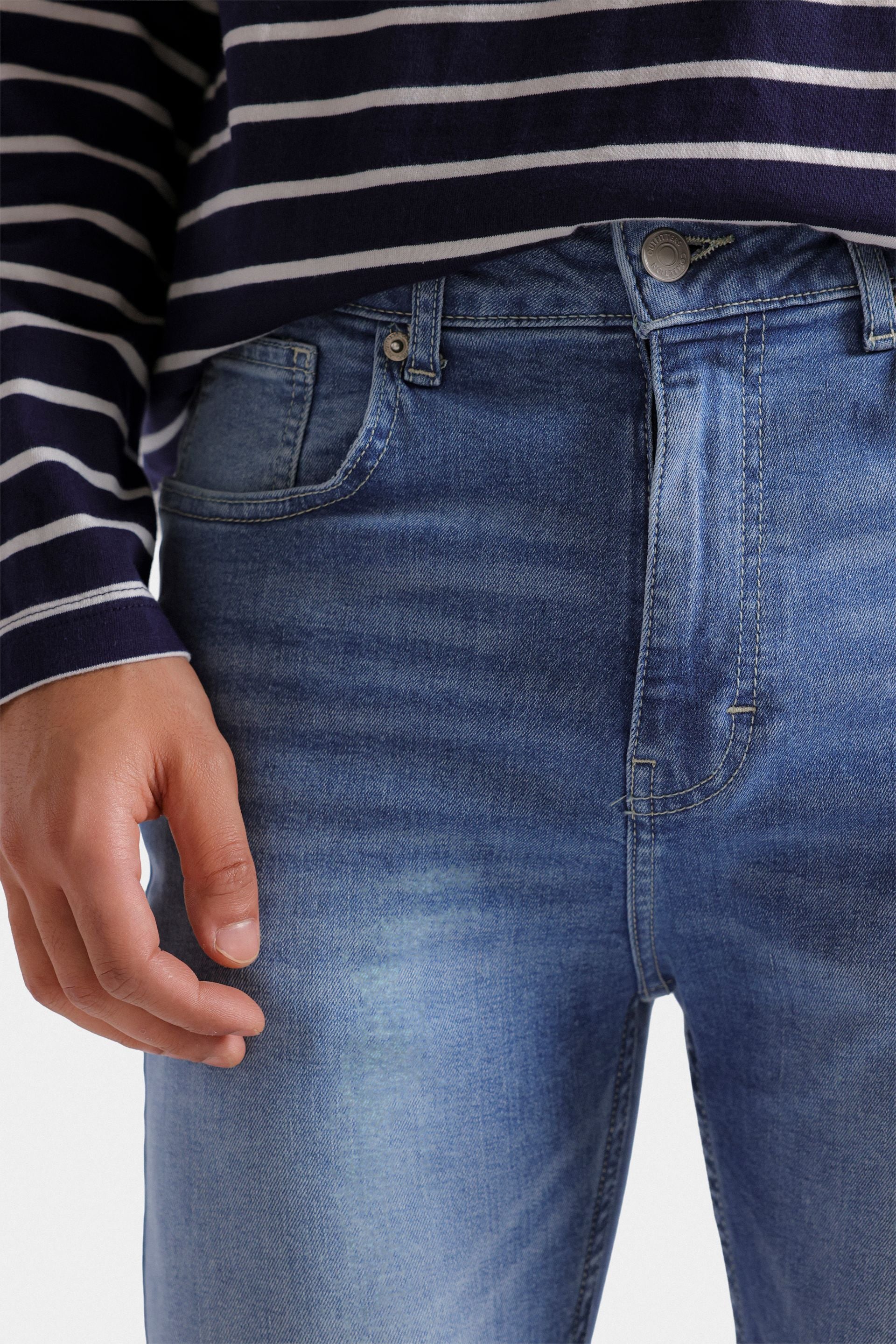 Carrot Fit Jeans - Image 18