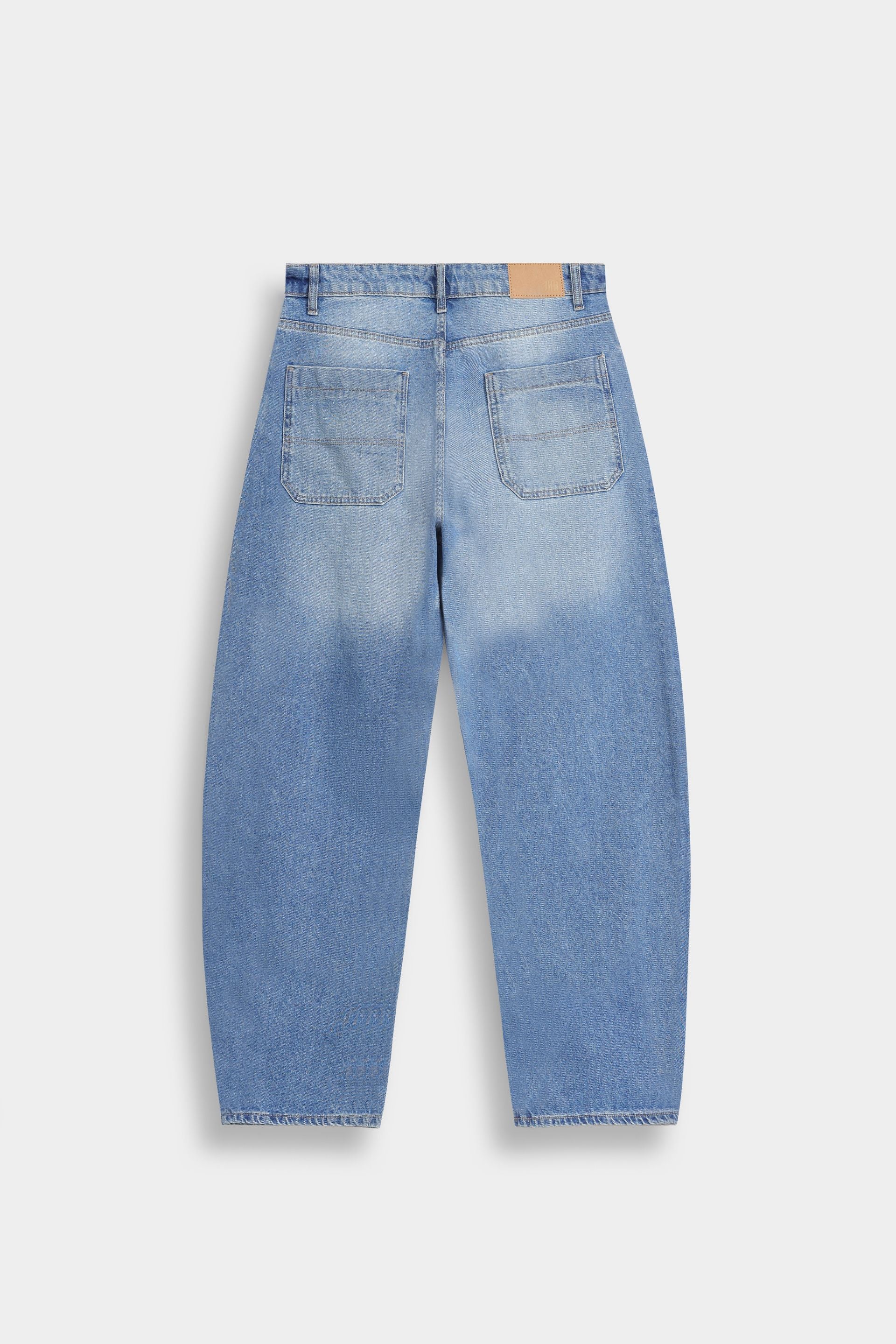 Balloon Fit Jeans - Image 16