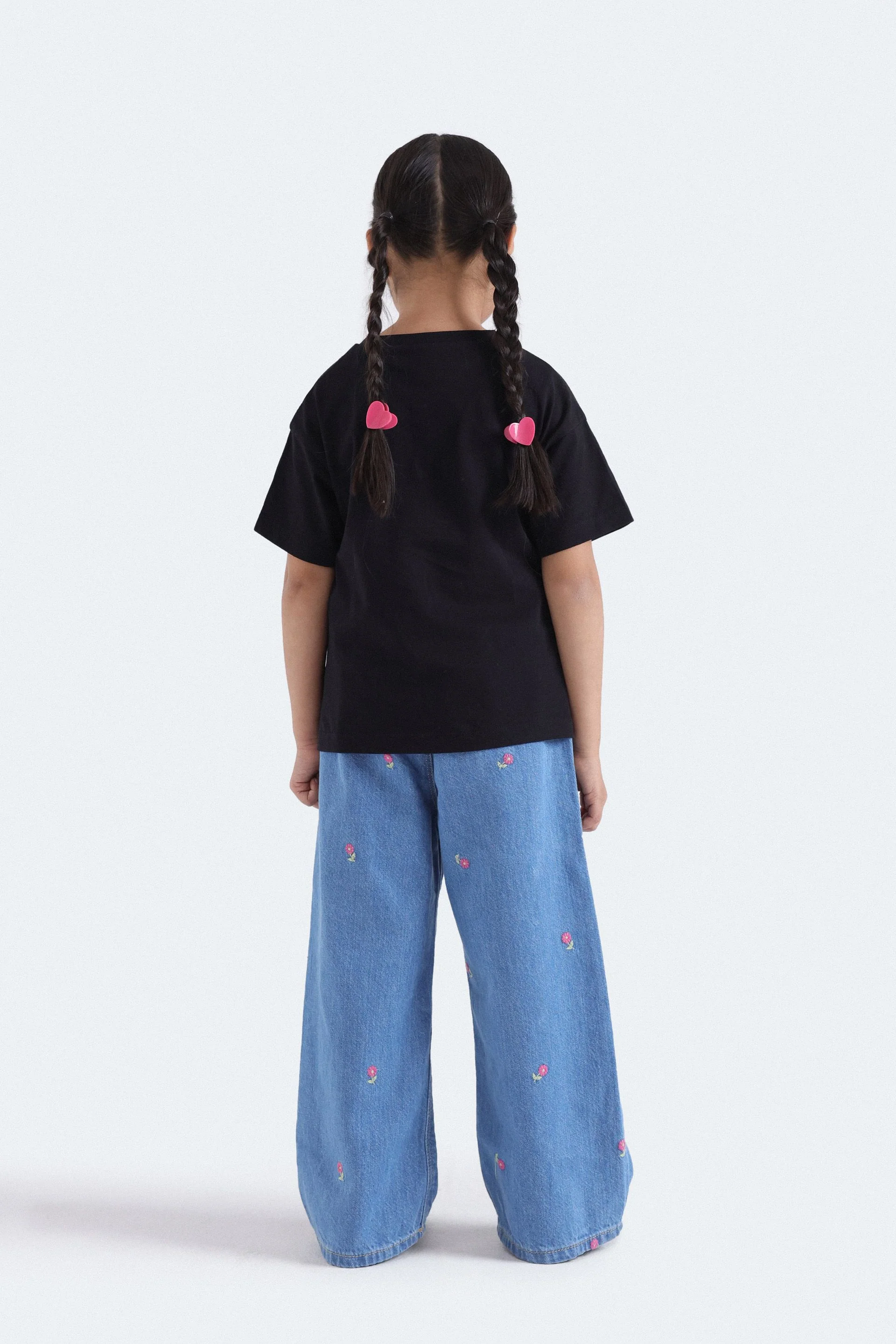 Cropped Graphic T-Shirt - Image 6