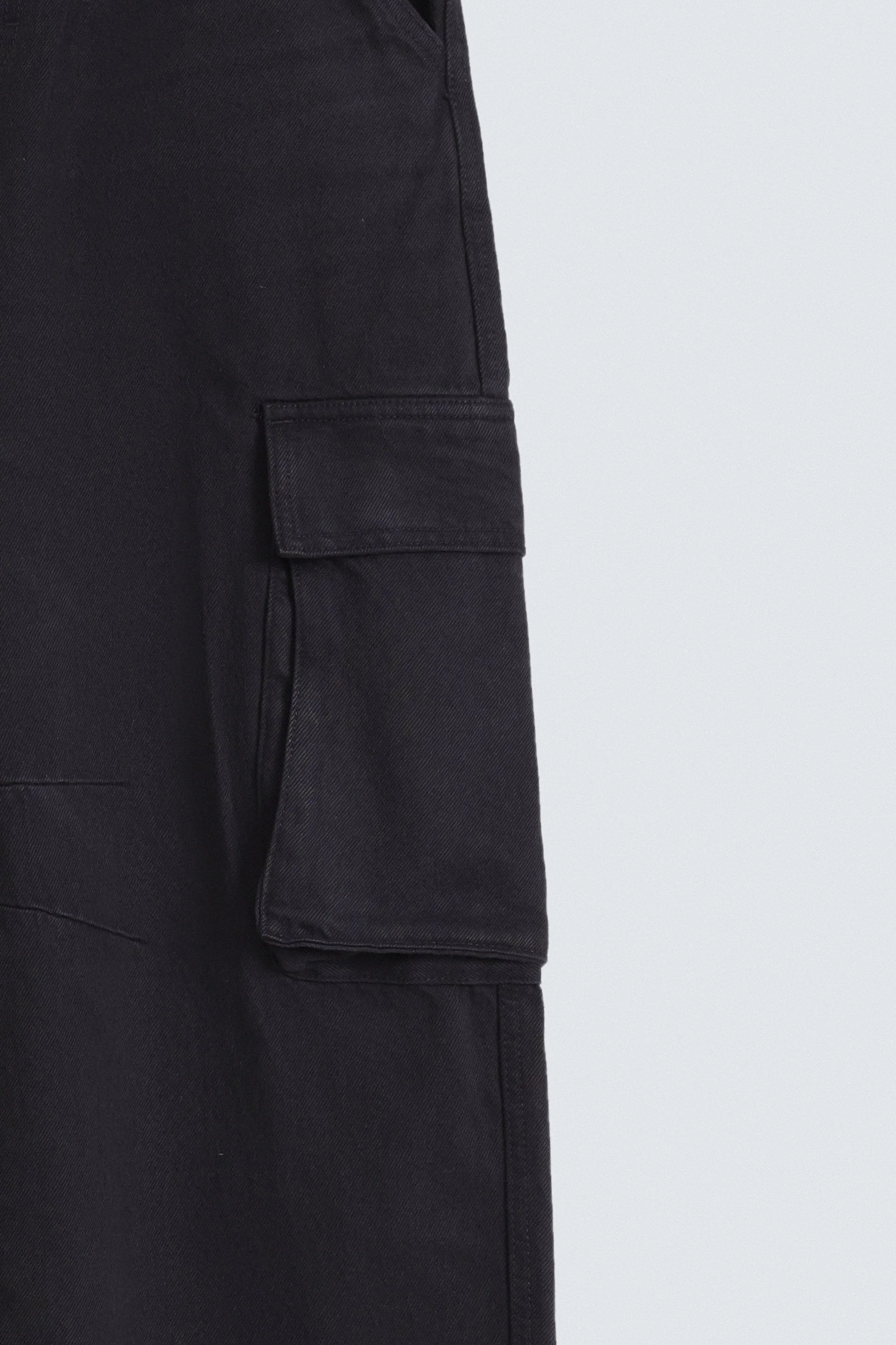 Skater Fit Cargo Jeans - Image 7
