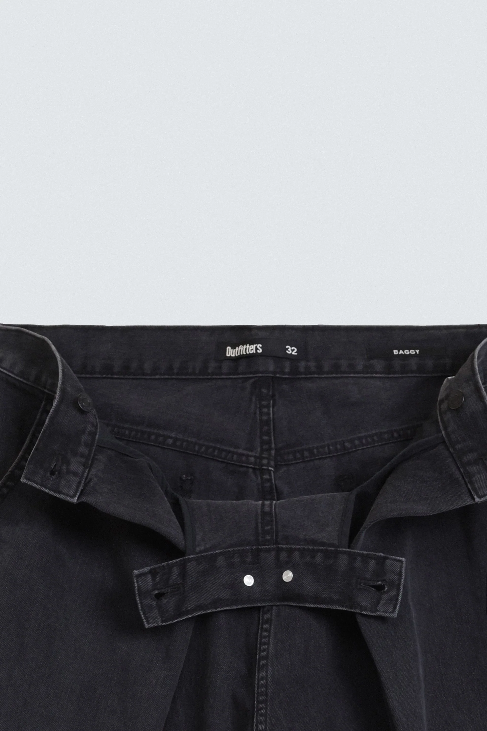 Baggy Fit Jeans - Image 6