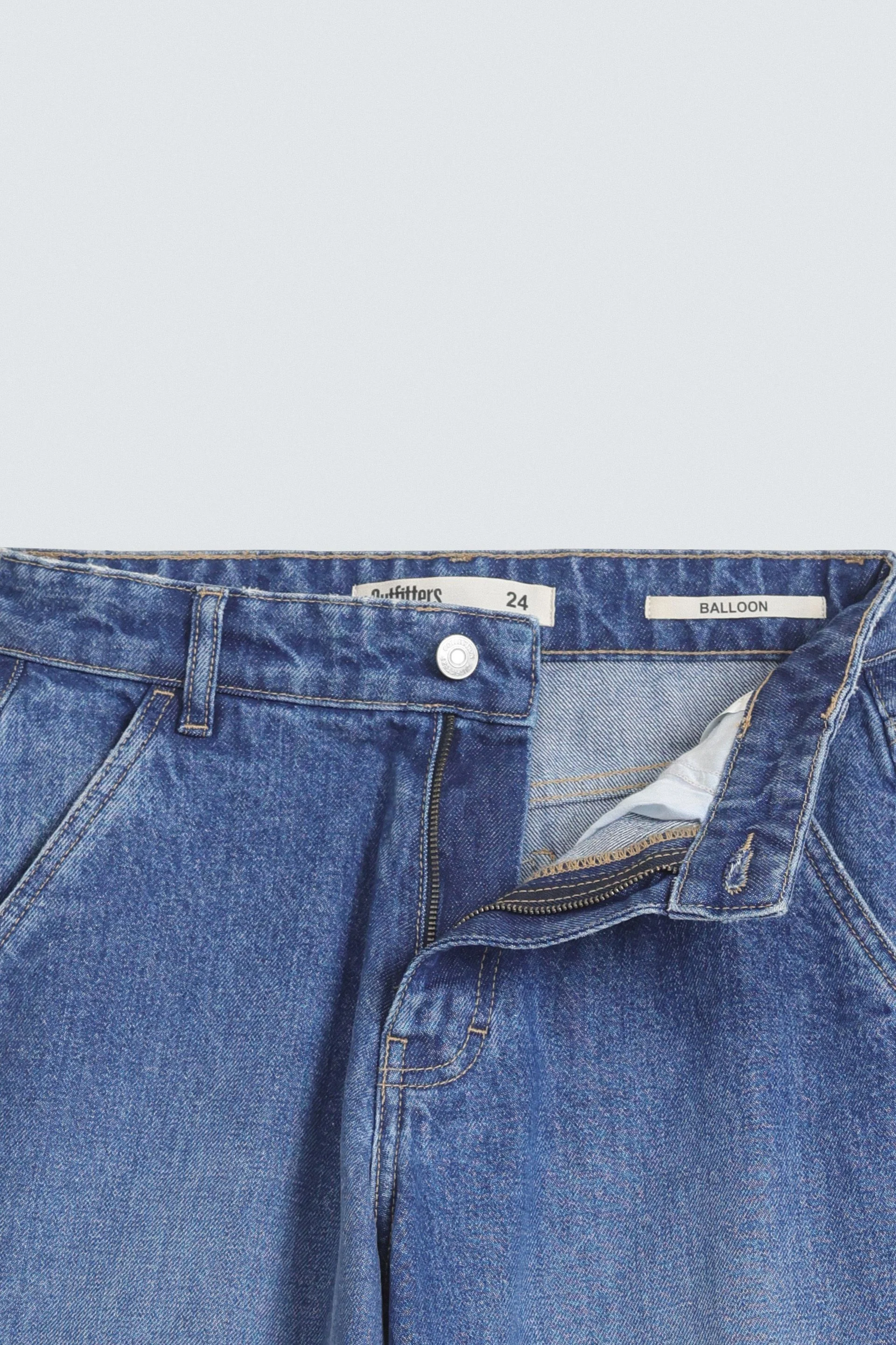 Balloon Fit Jeans - Image 7