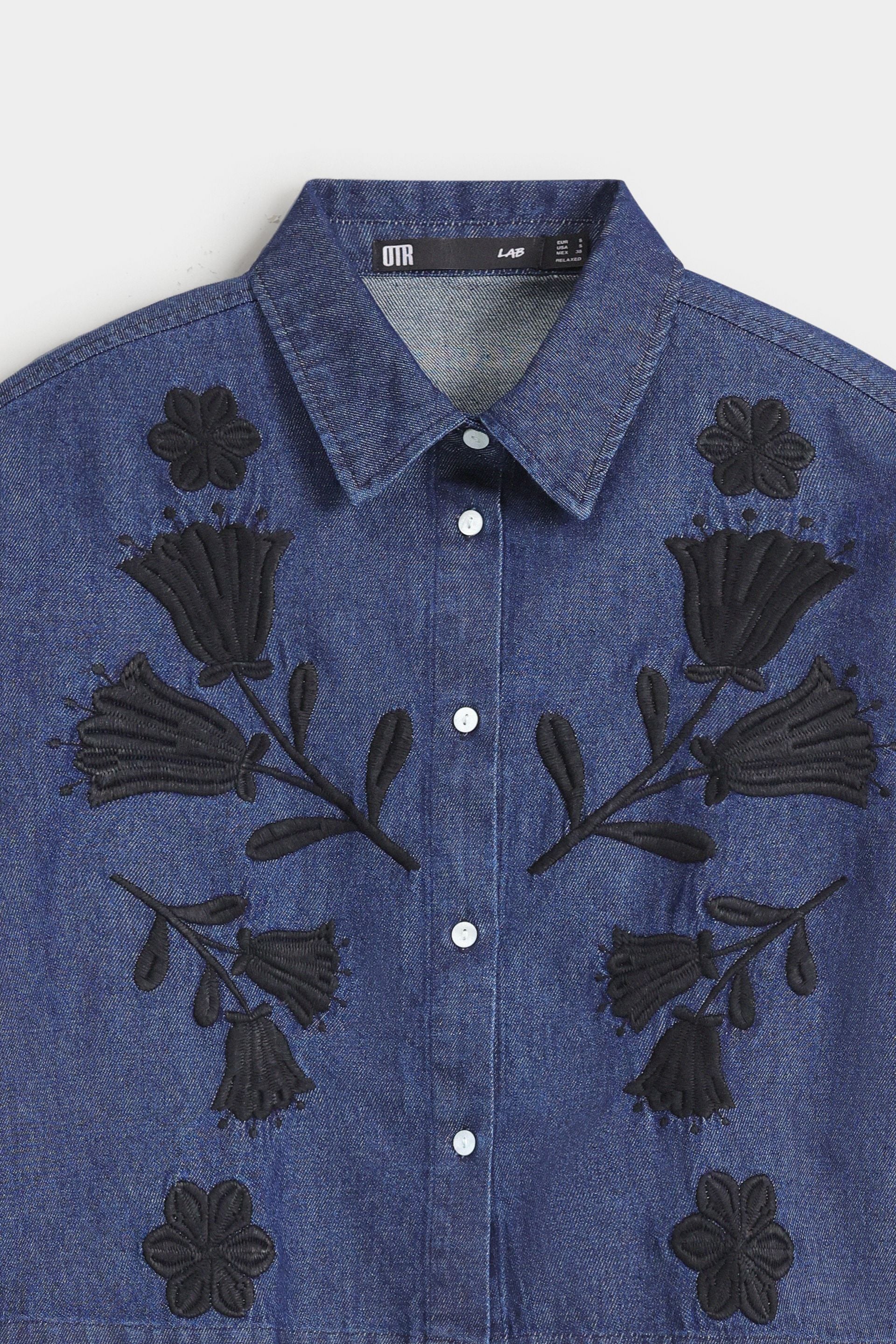 Cropped Embroidered Denim Shirt - Image 6