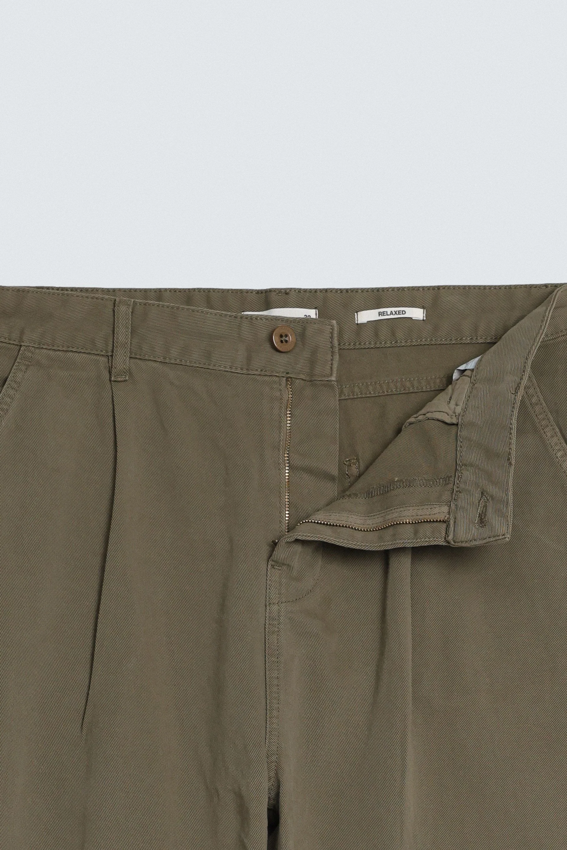 Relaxed Fit Pleated Pants - Image 6