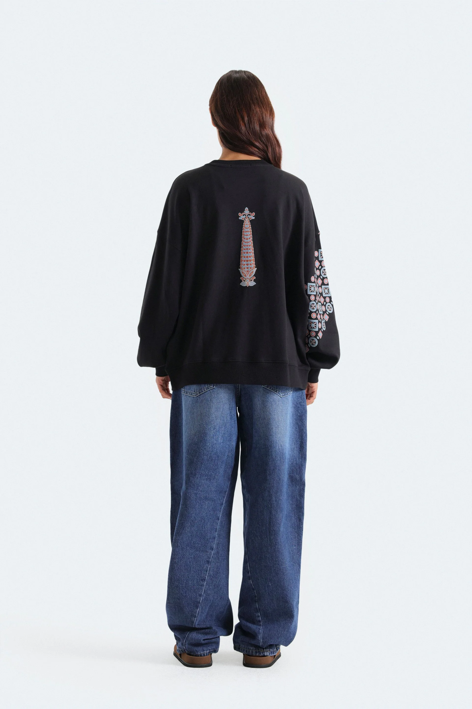 Wide Leg Pleated Jeans - Image 4