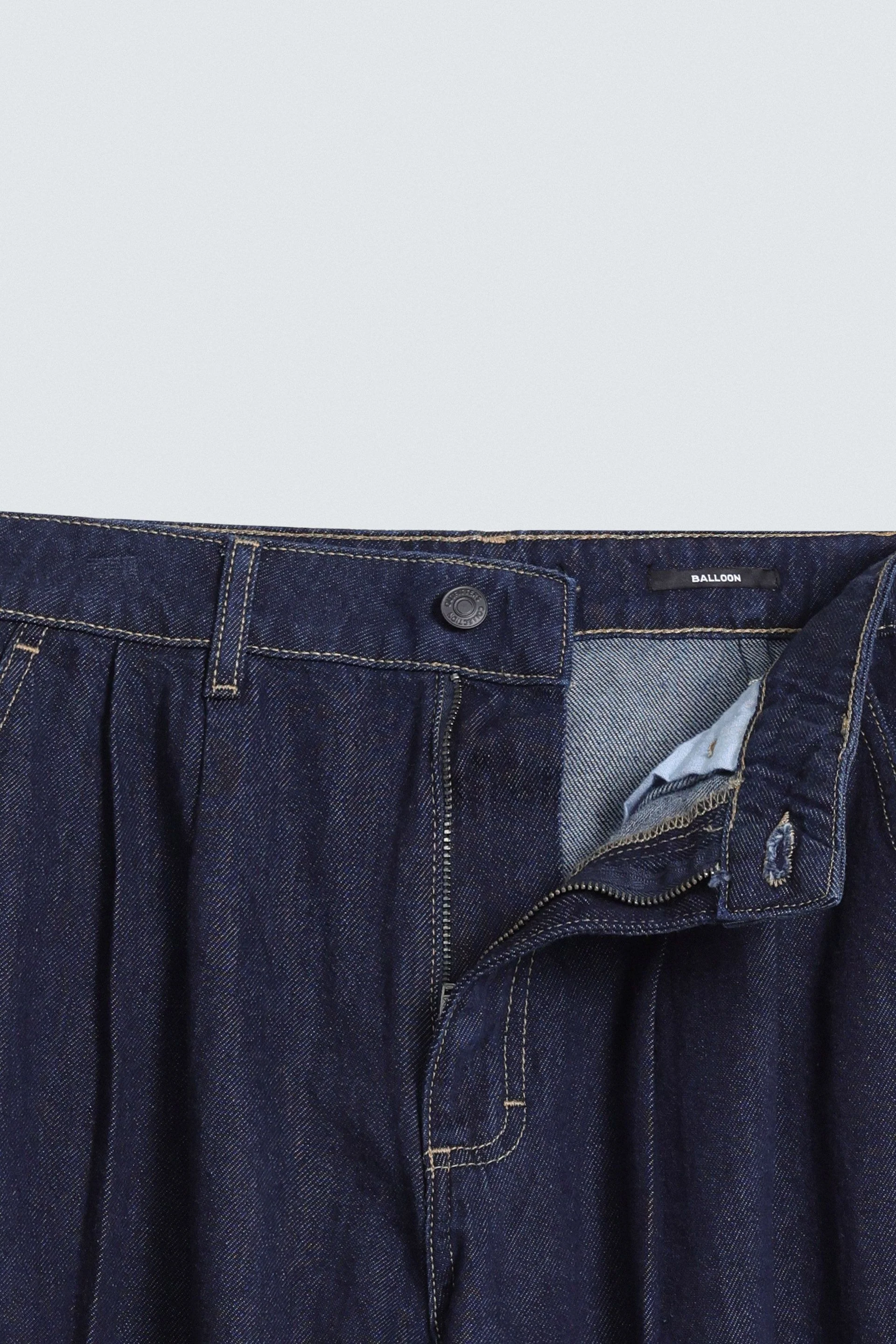 Balloon Fit Jeans - Image 7