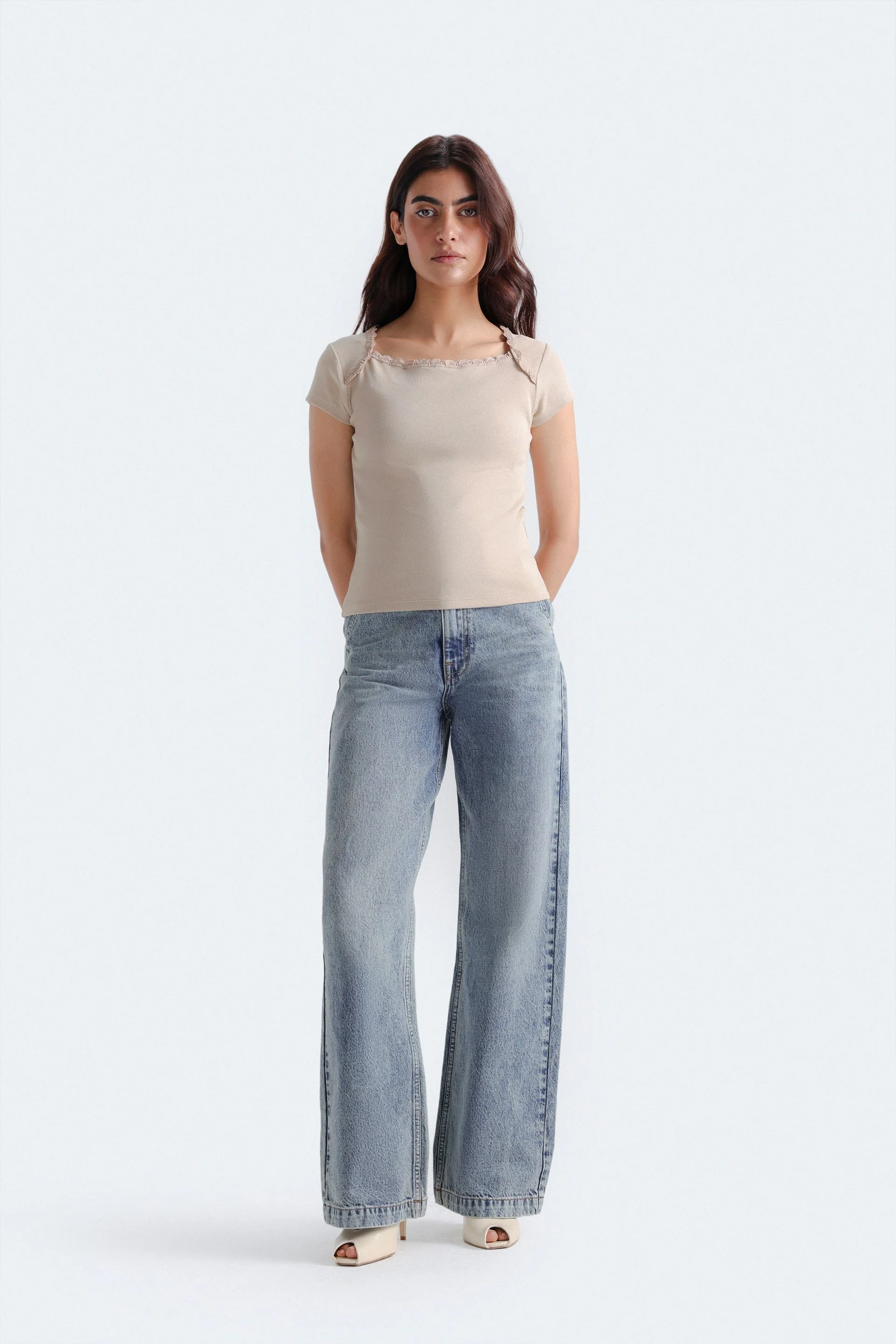 Wide Leg Fit Jeans