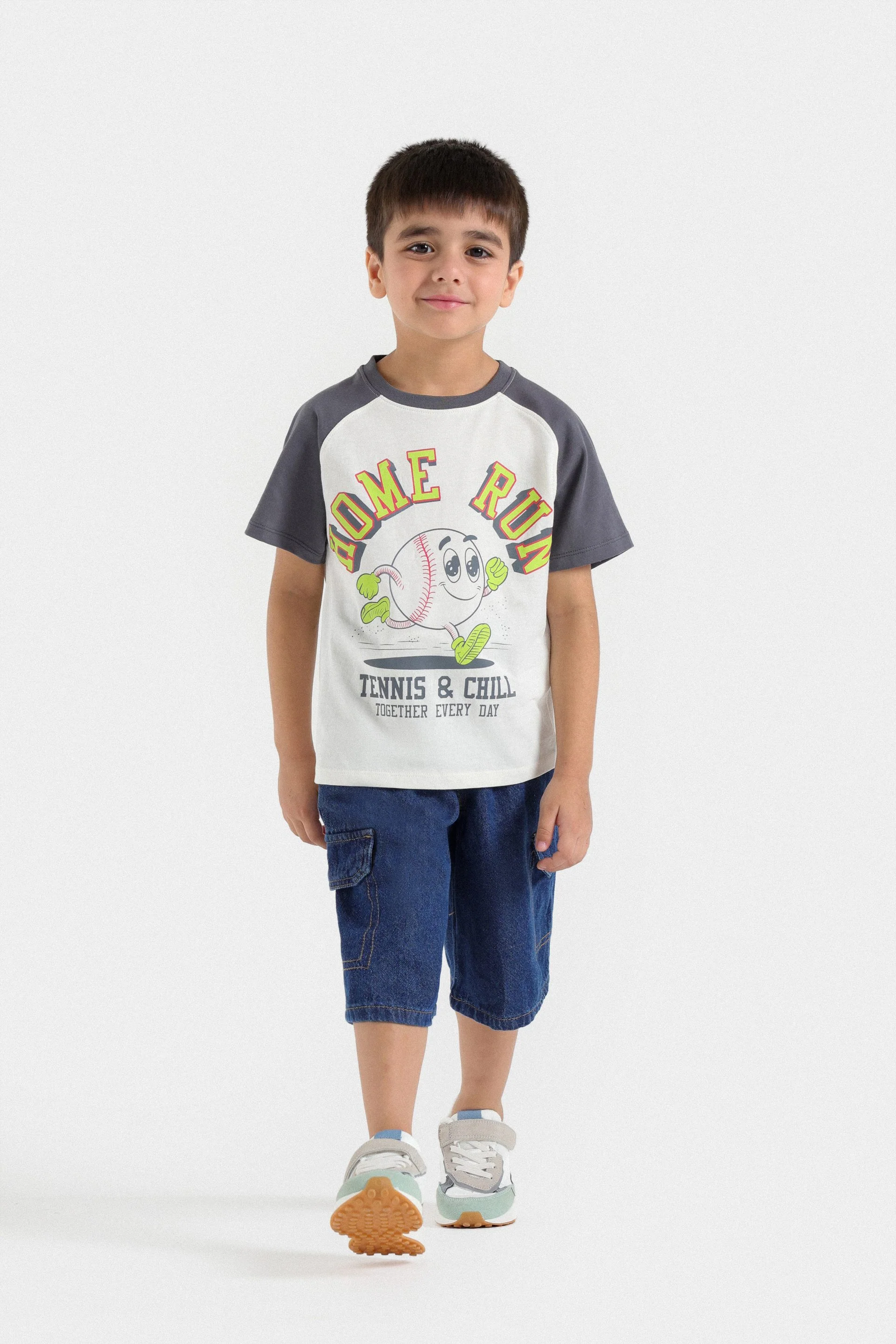 Color Block Raglan T-Shirt - Image 4