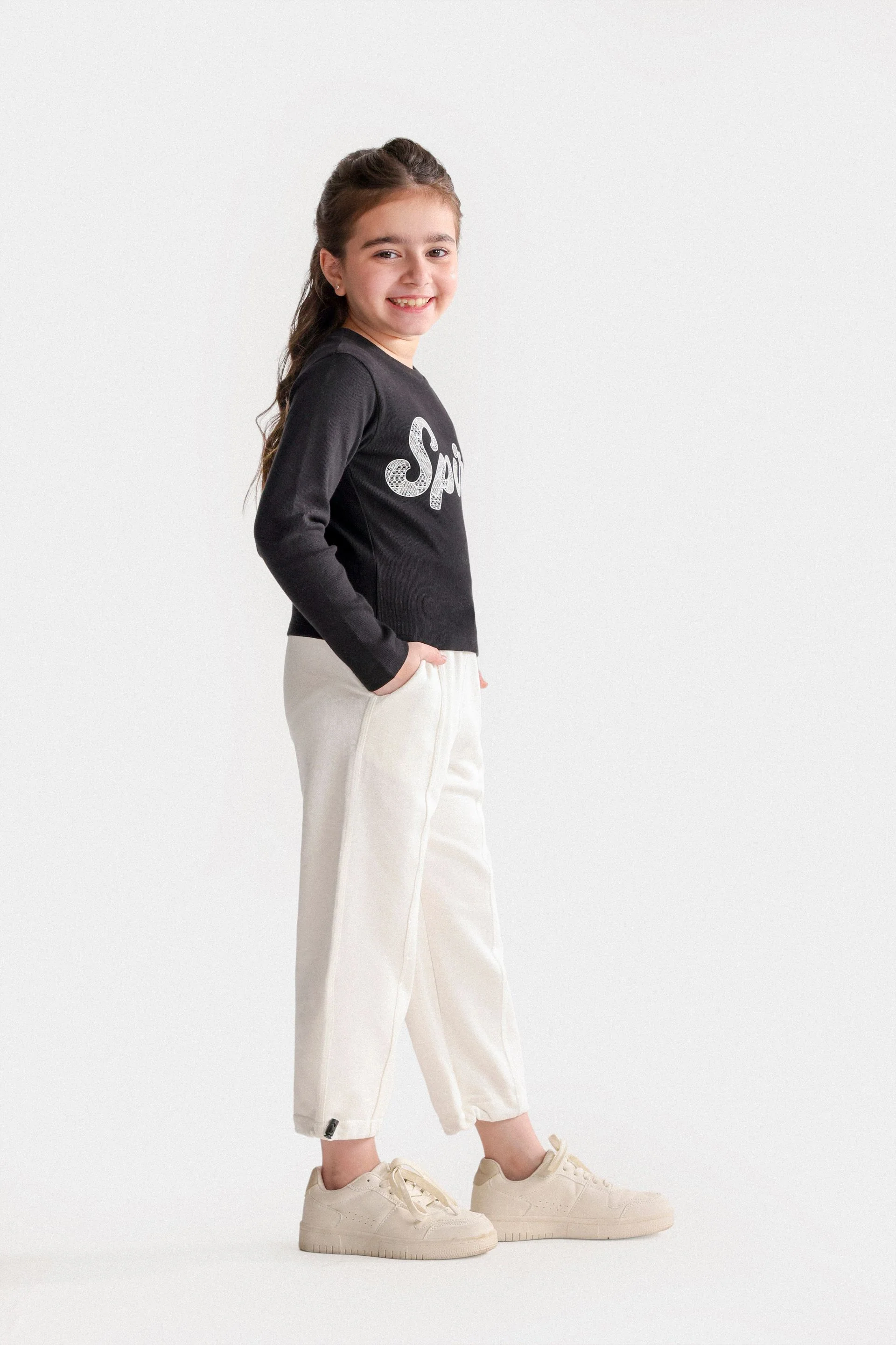Cropped Graphic T-Shirt - Image 5