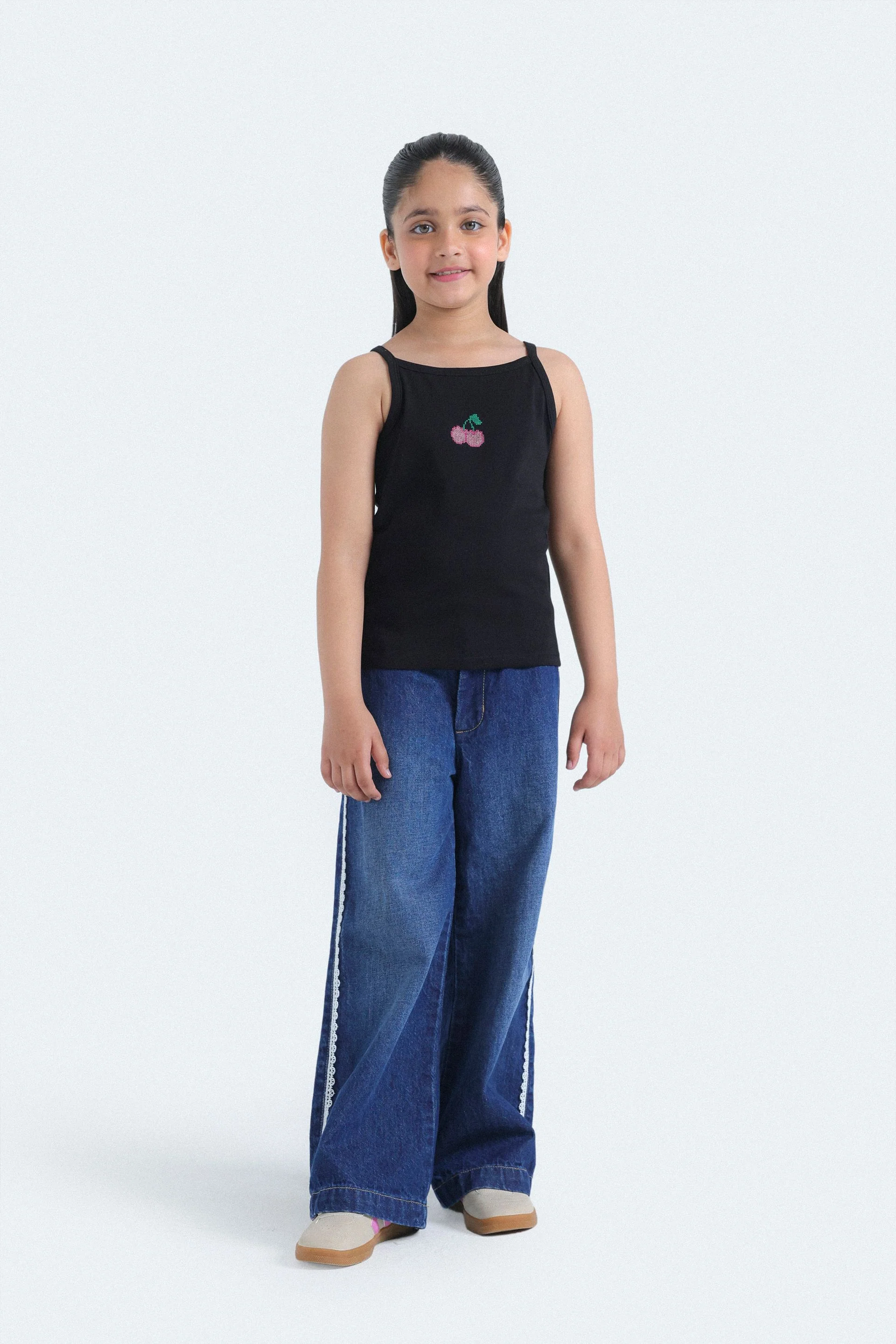 Cropped Embroidered Tank Top - Image 10