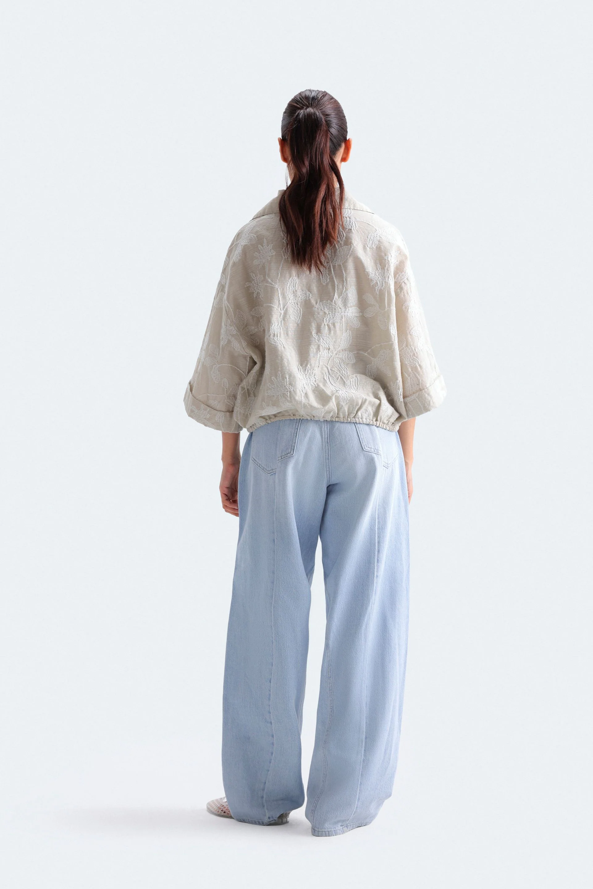 Cropped Embroidered Blouse - Image 4