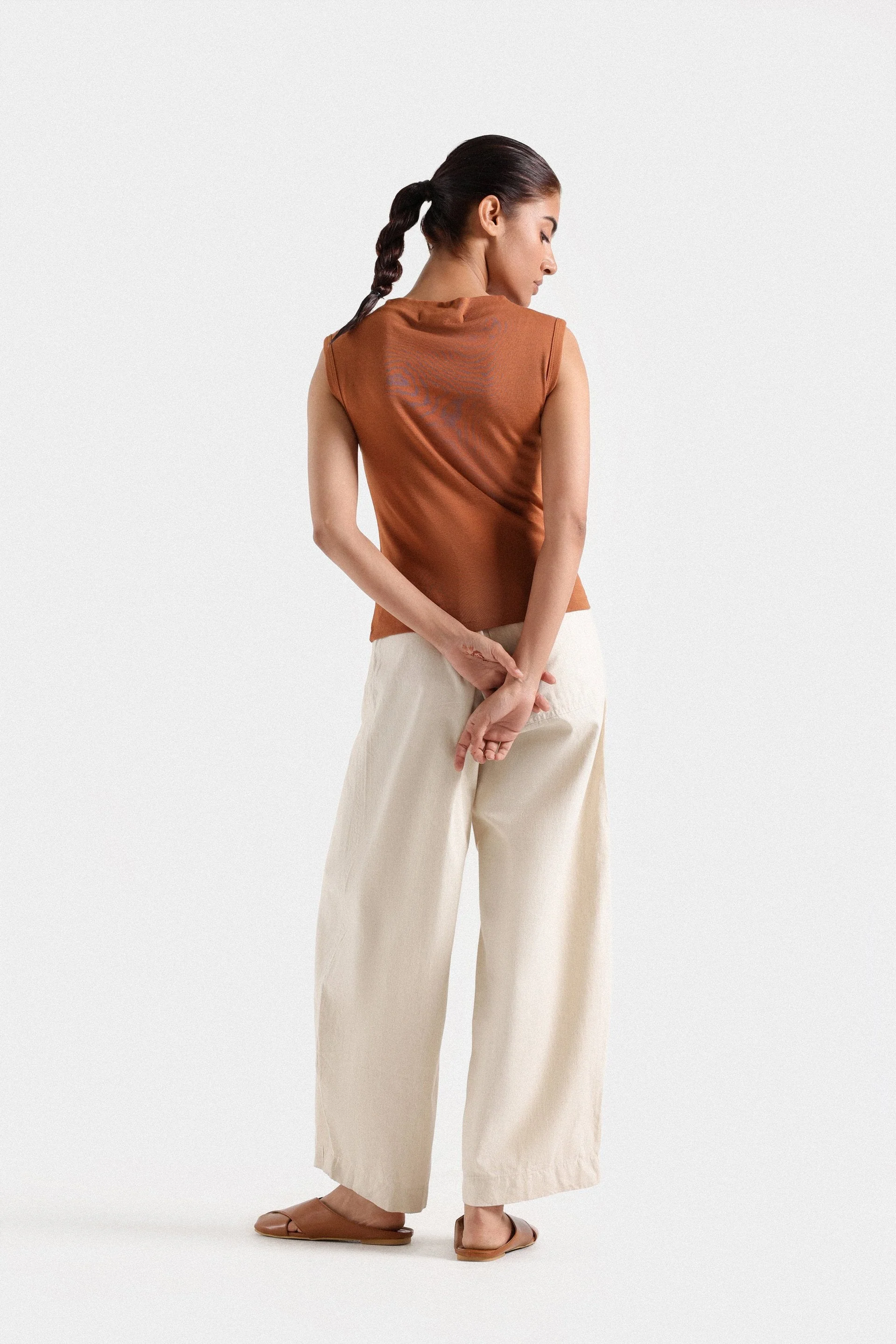 Cropped Slim Tank Top - Image 3