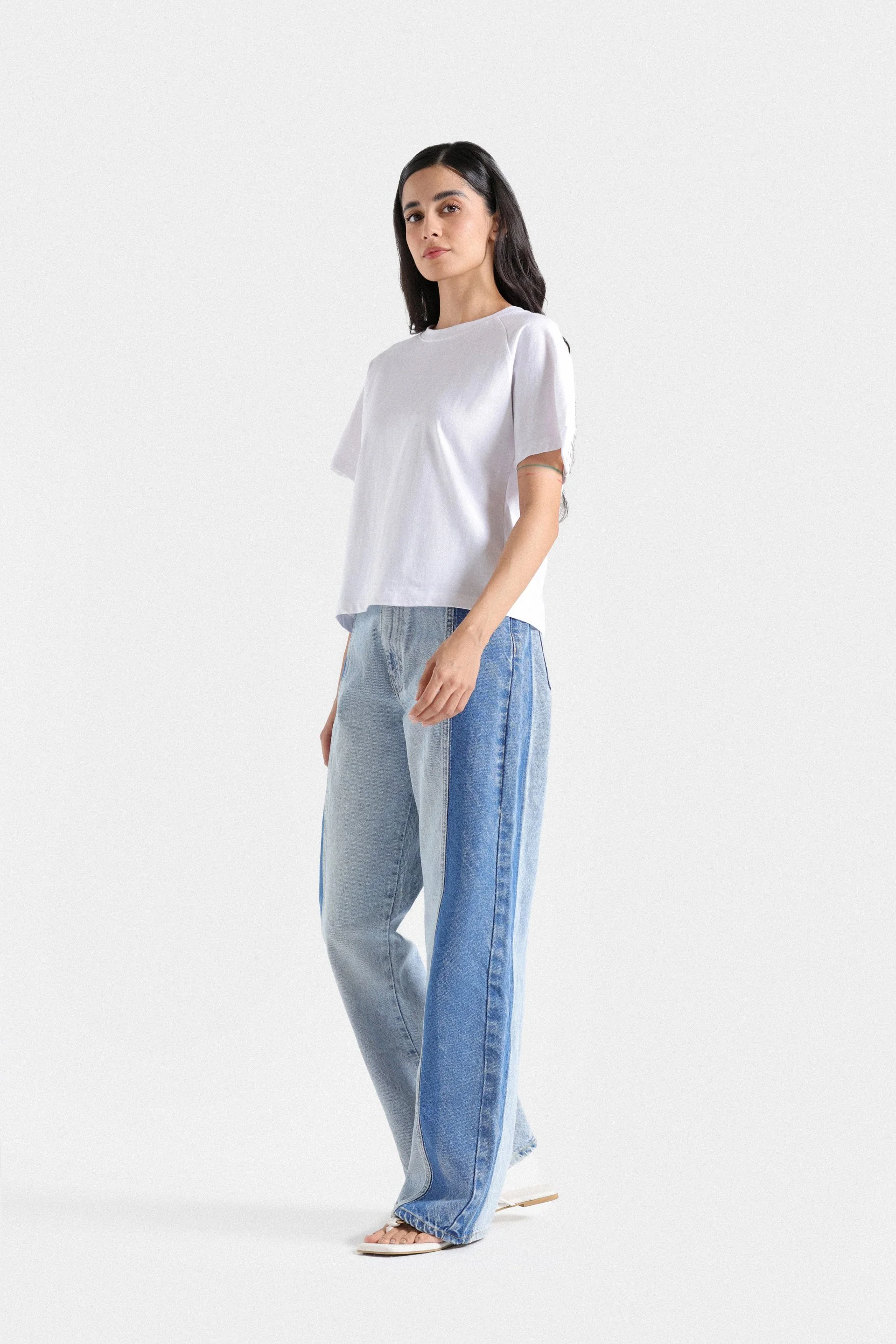 Basic Raglan Cropped T-Shirt - Image 5