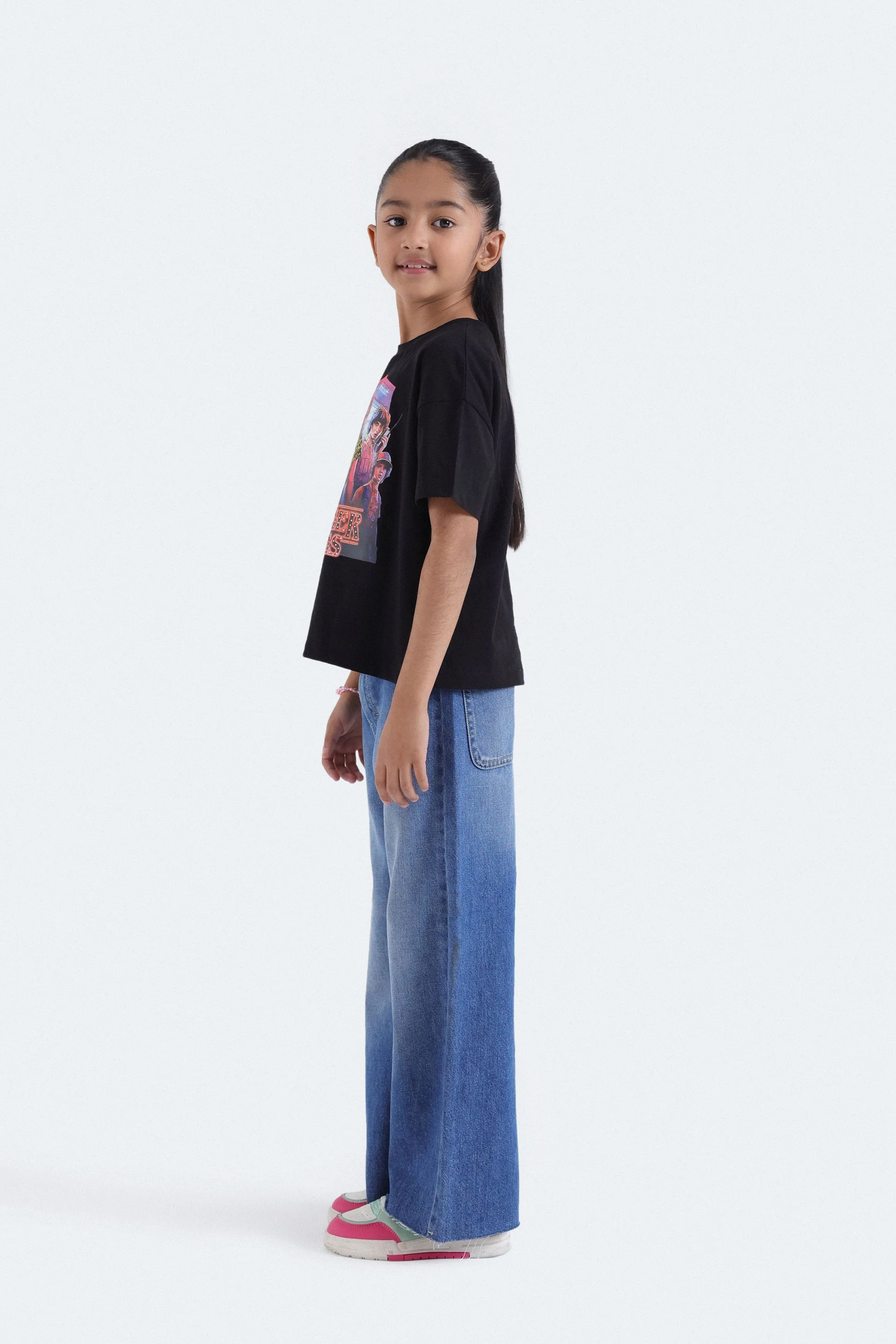 Cropped Graphic T-Shirt - Image 3