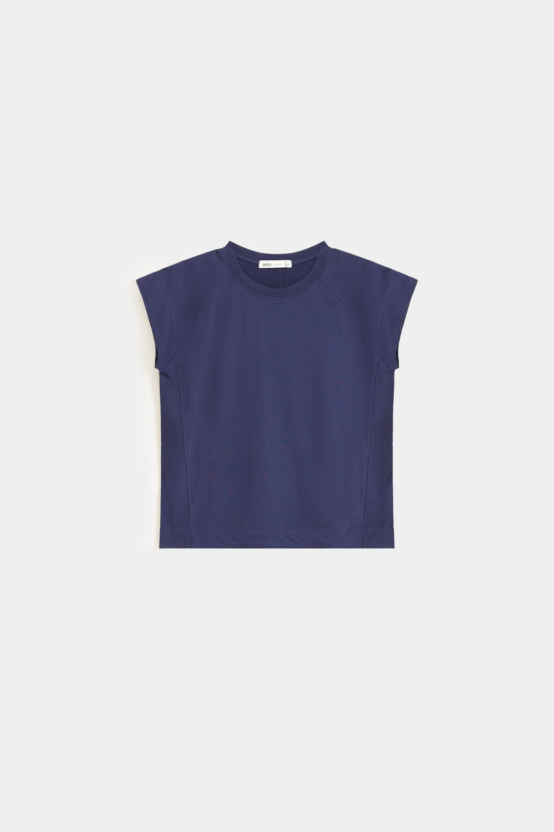 Basic T-Shirt With Wide Hem - Image 12