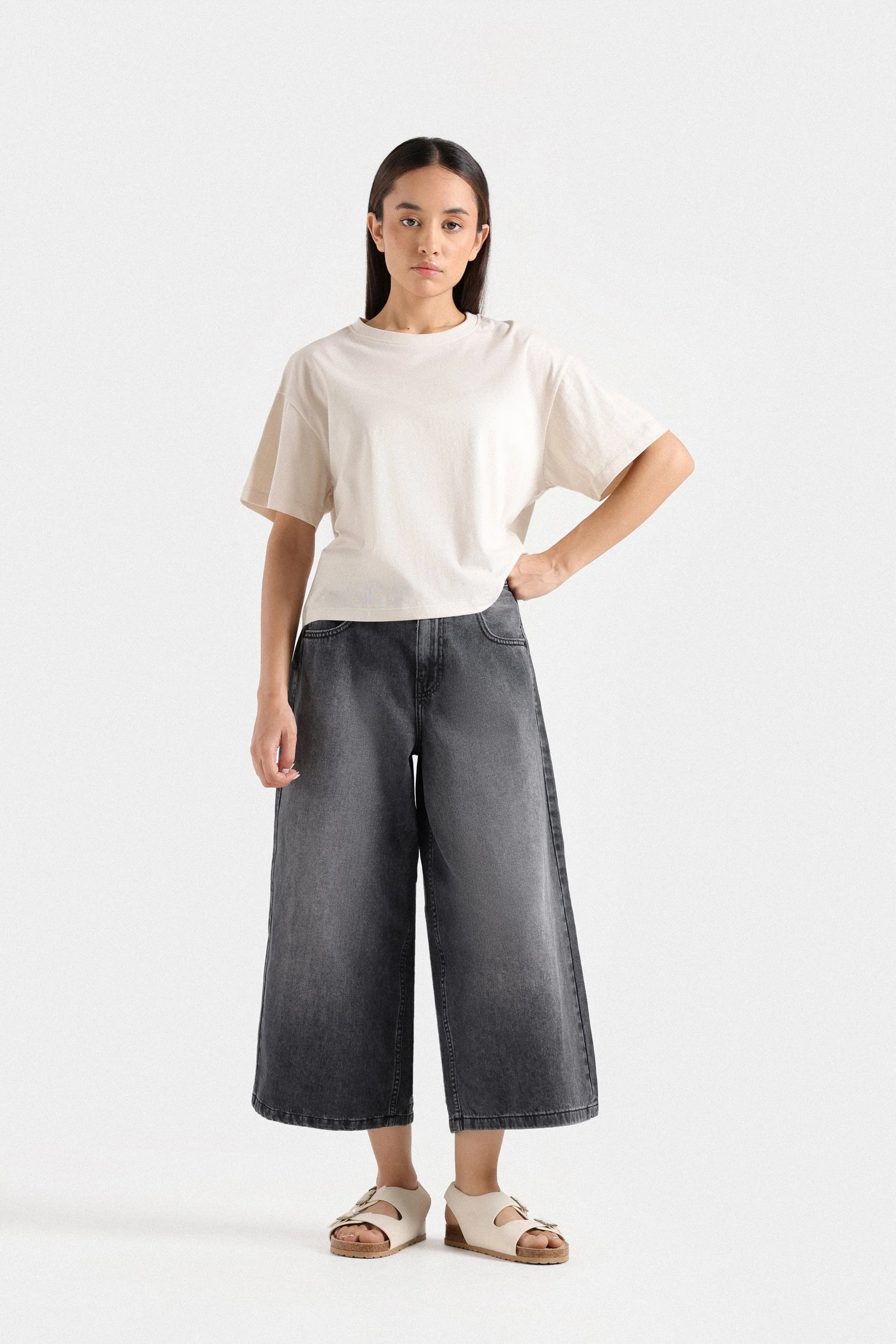 Basic Super Cropped T-Shirt - Image 8