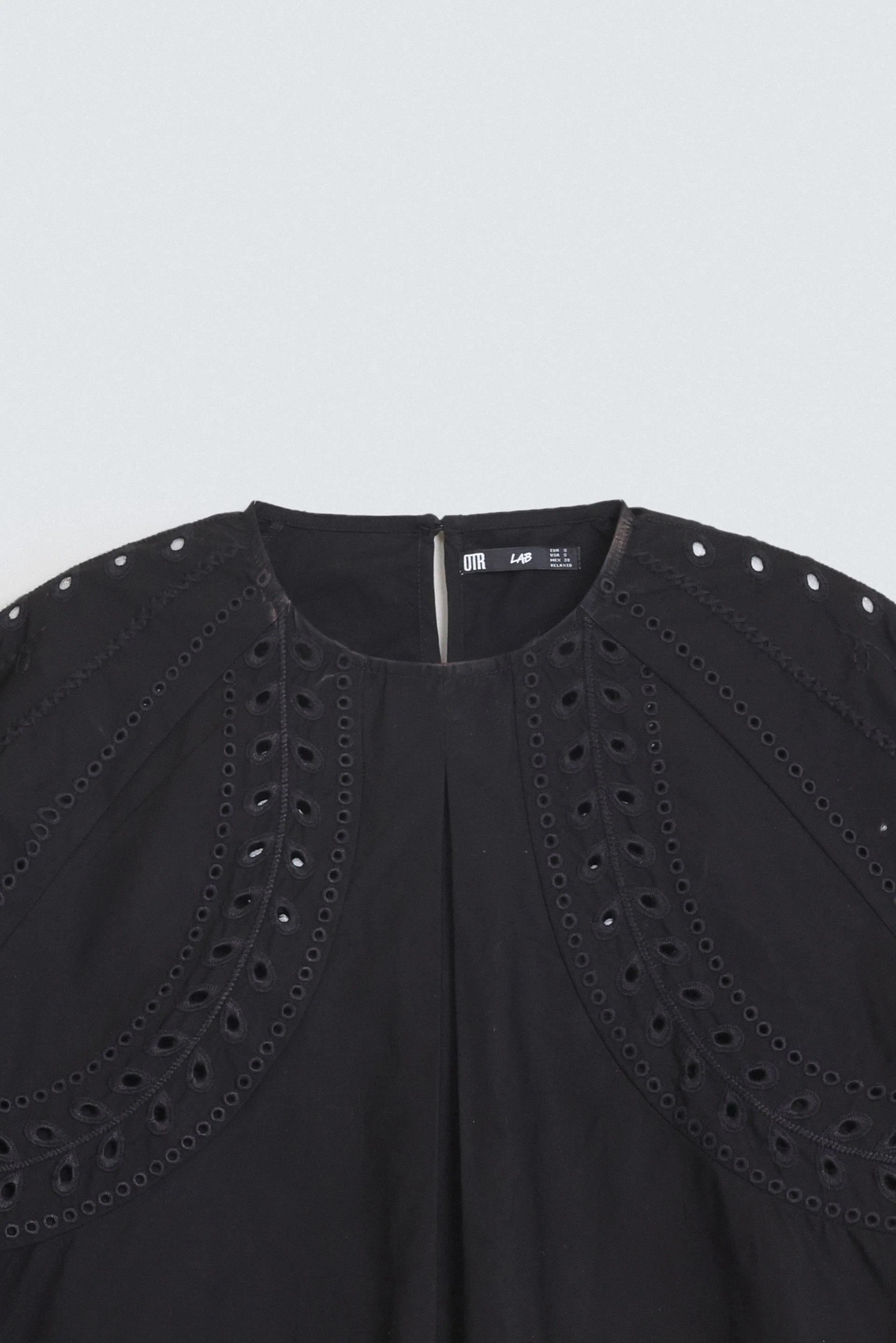 Cropped Embroidered Schiffli Blouse - Image 7