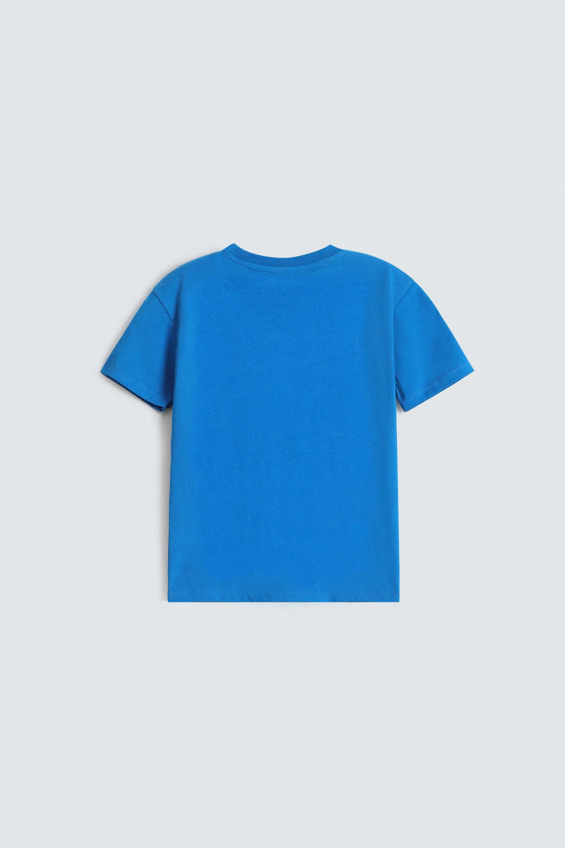 Graphic T-Shirt With Label Patch - Image 3