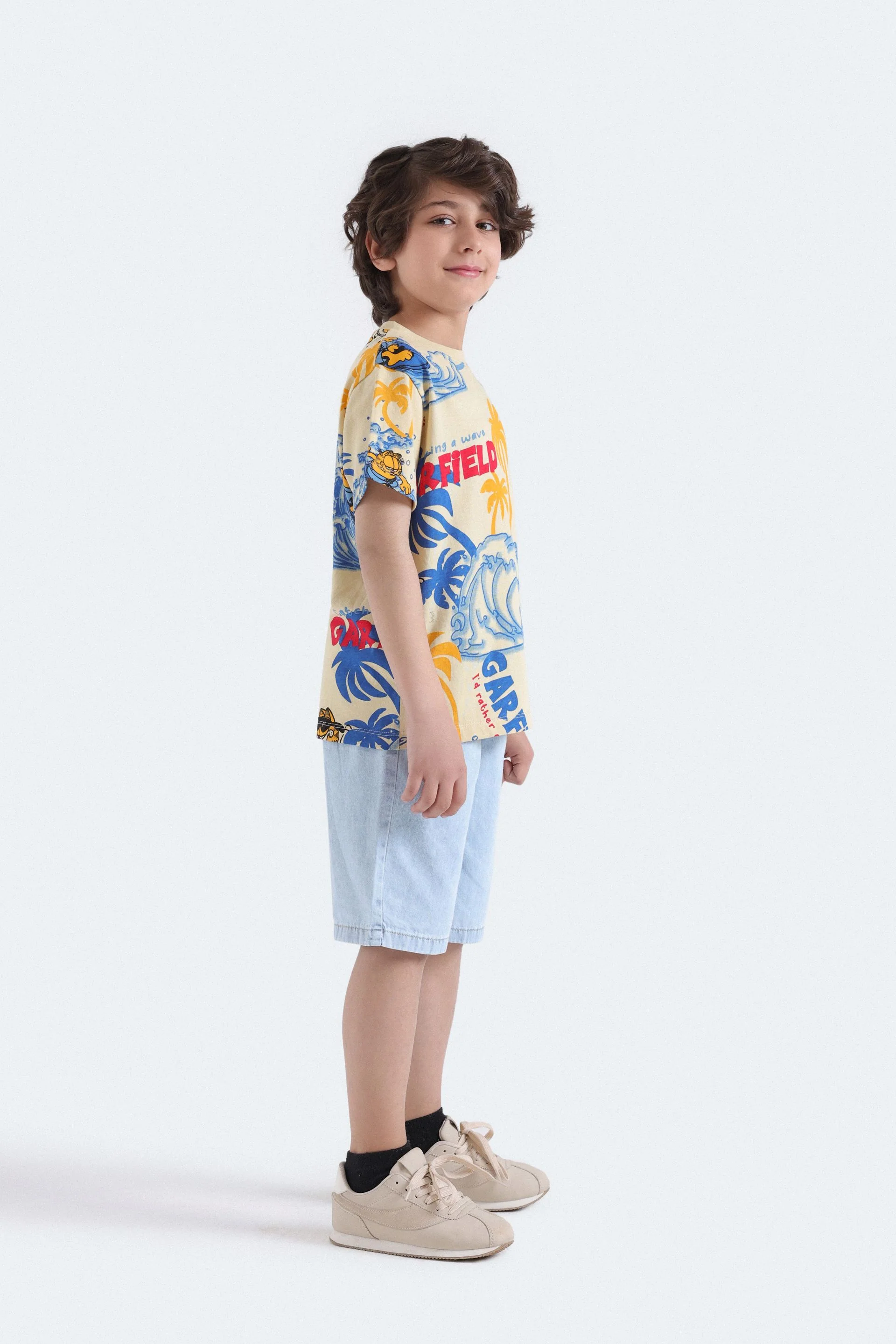 All-Over Tropical Print T-Shirt - Image 5