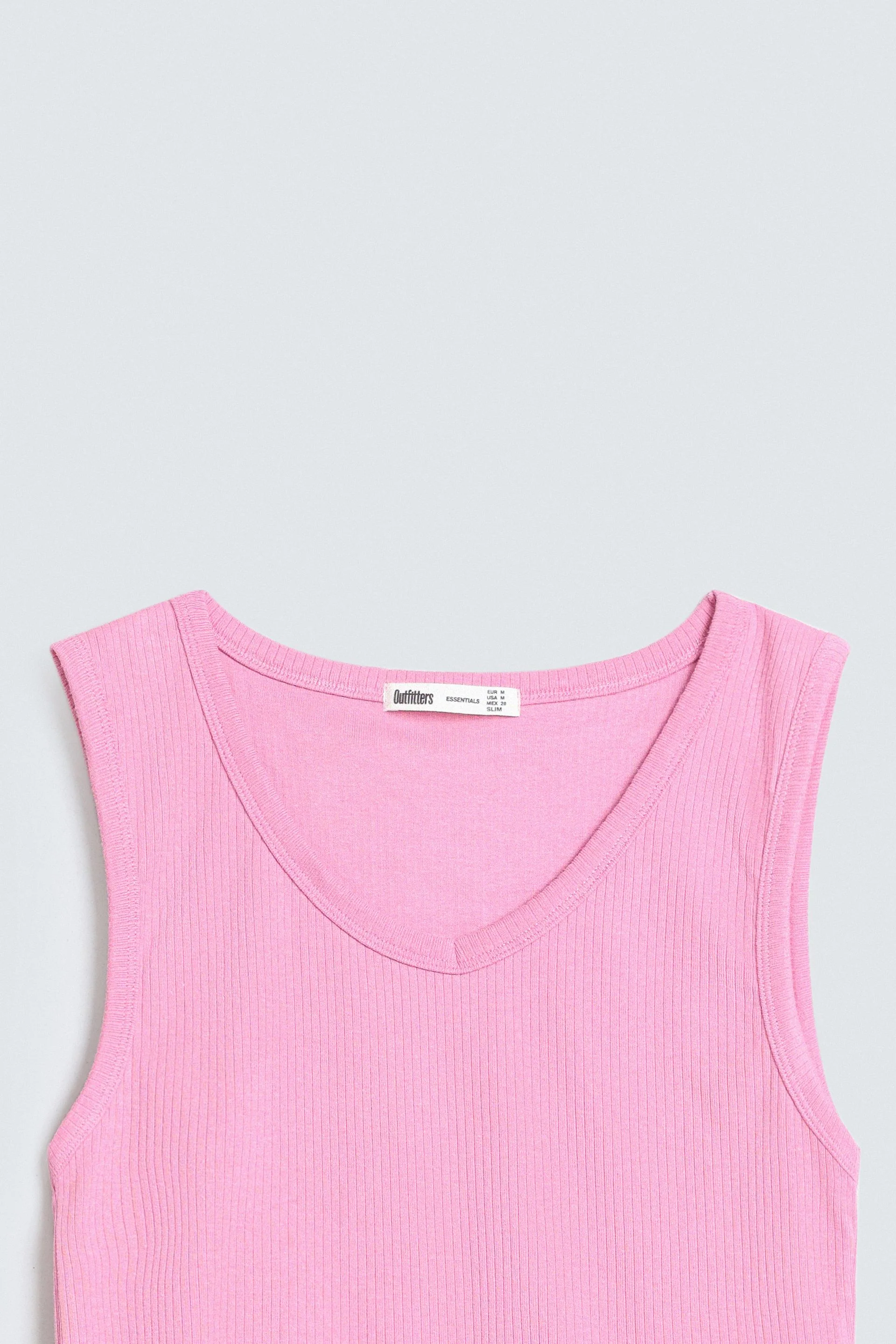 Cropped V Neck Tank Top - Image 6