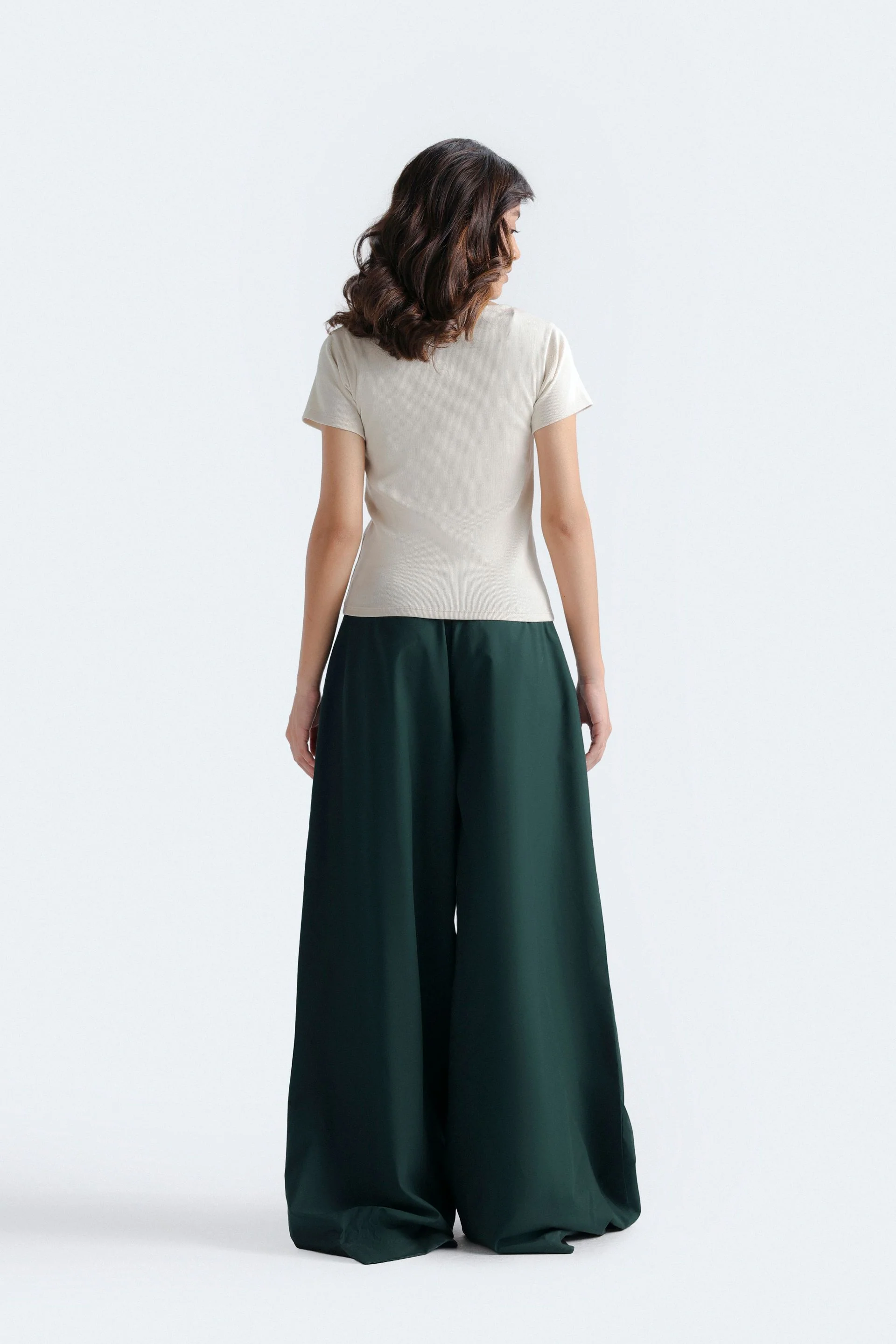 Cropped T-Shirt  With Lace Detail - Image 4