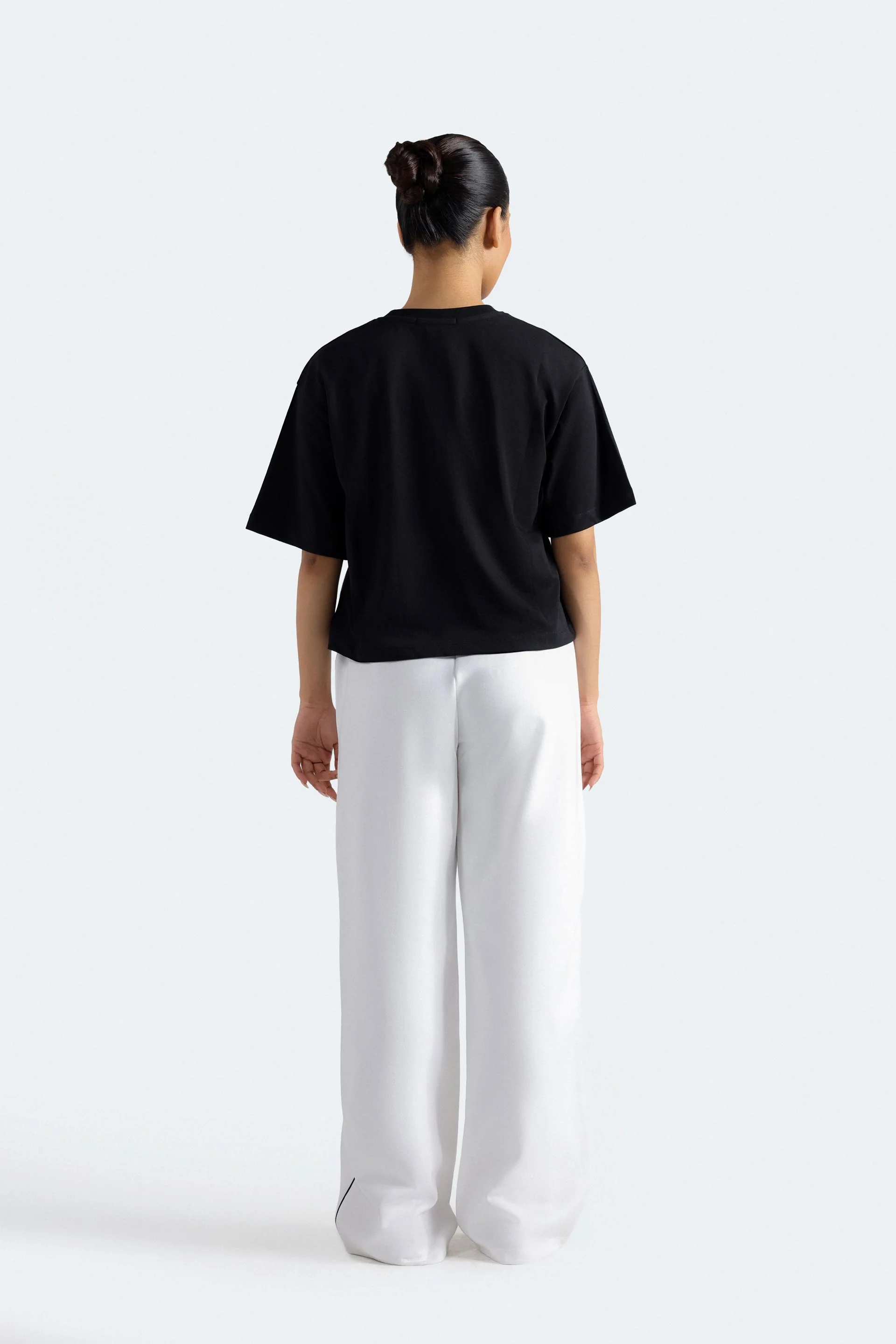 Super Cropped Embroidered T-Shirt - Image 4
