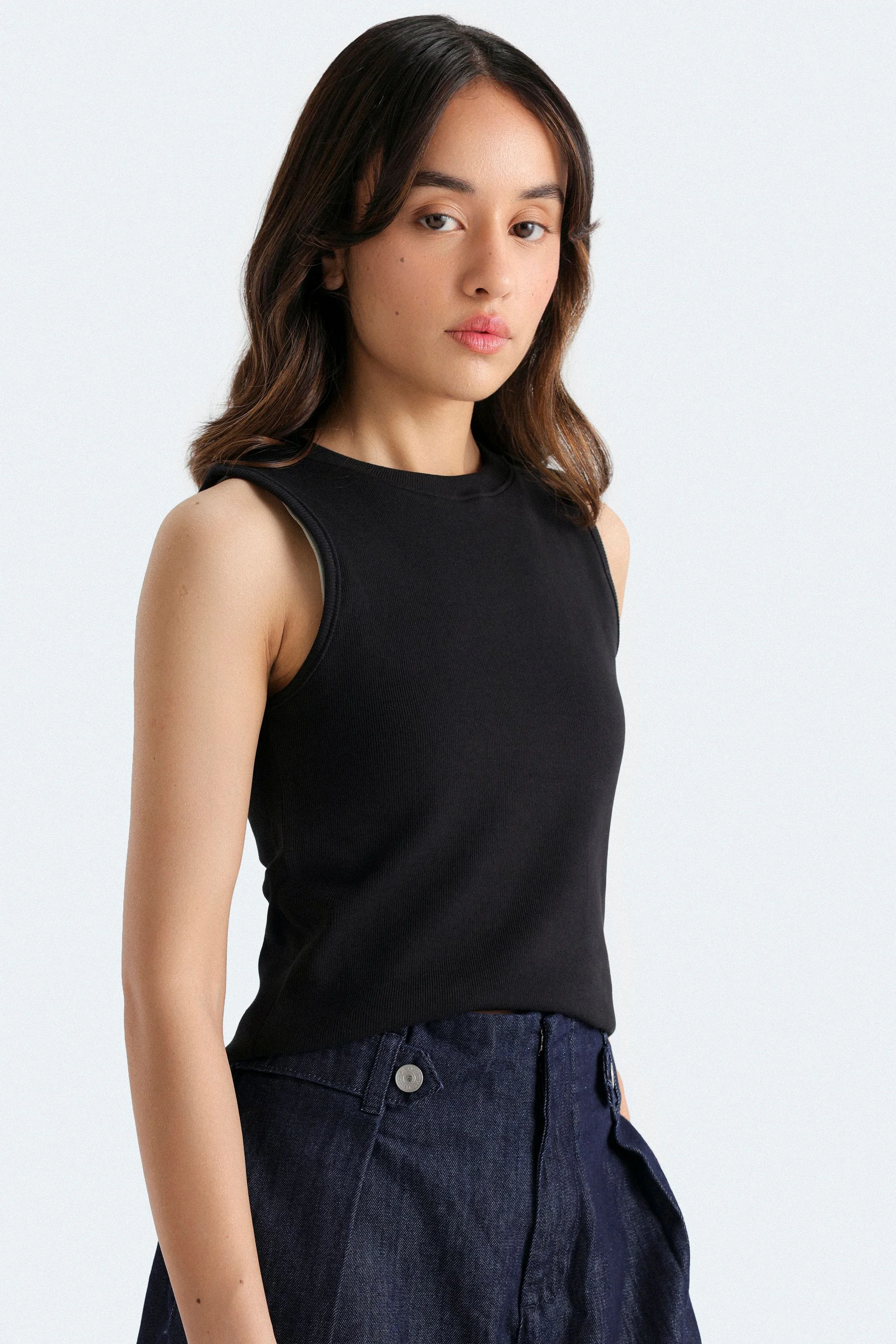 Super Cropped Ribbed Tank Top - Image 2
