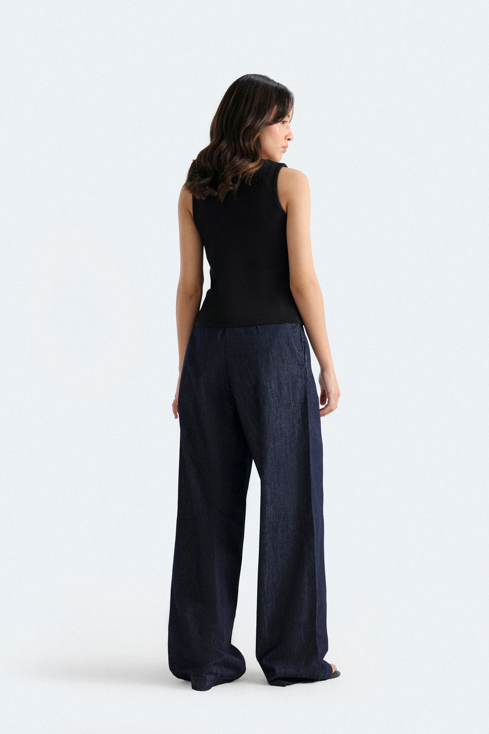 Super Cropped Ribbed Tank Top - Image 4