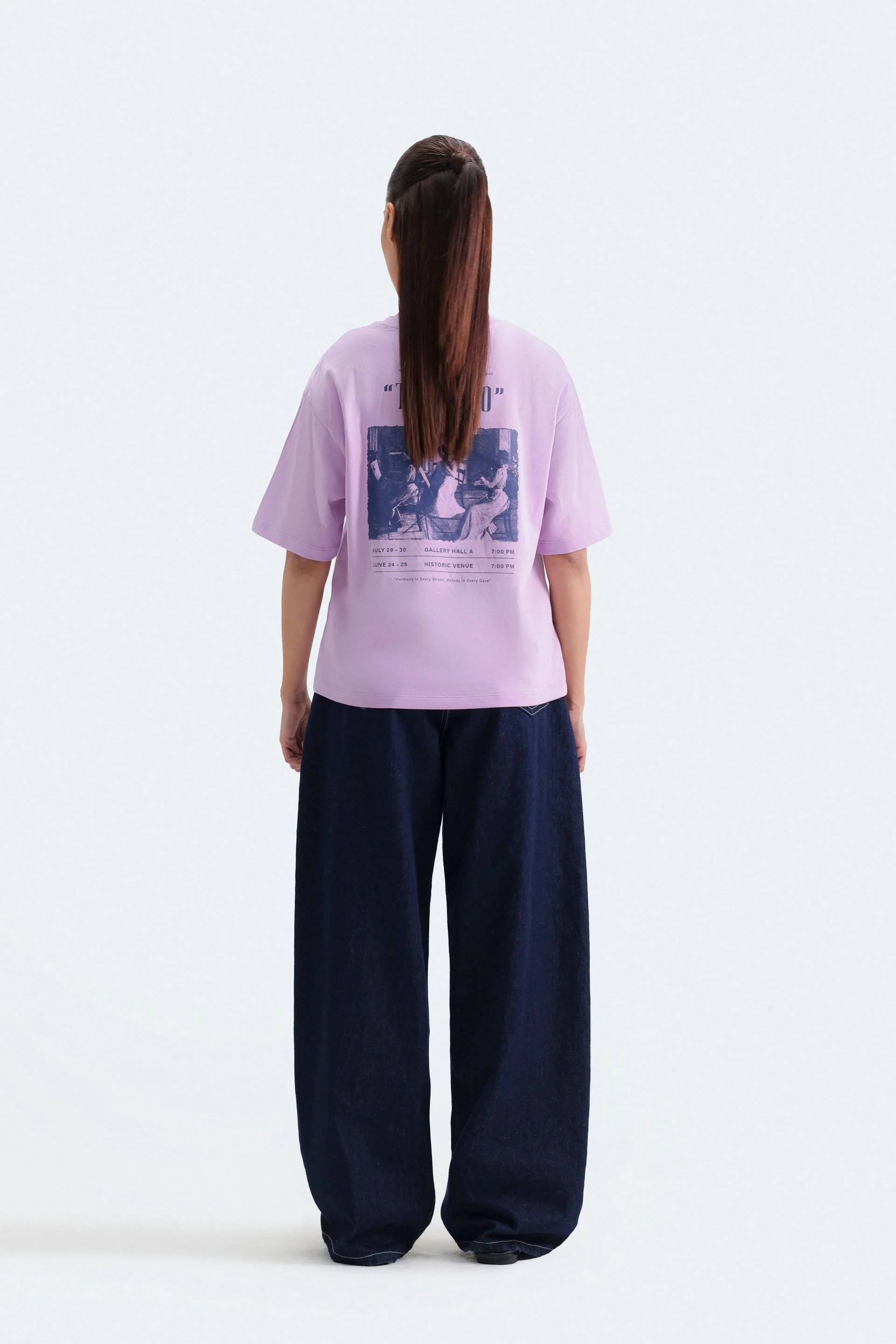 Super Cropped Graphic T-Shirt - Image 4