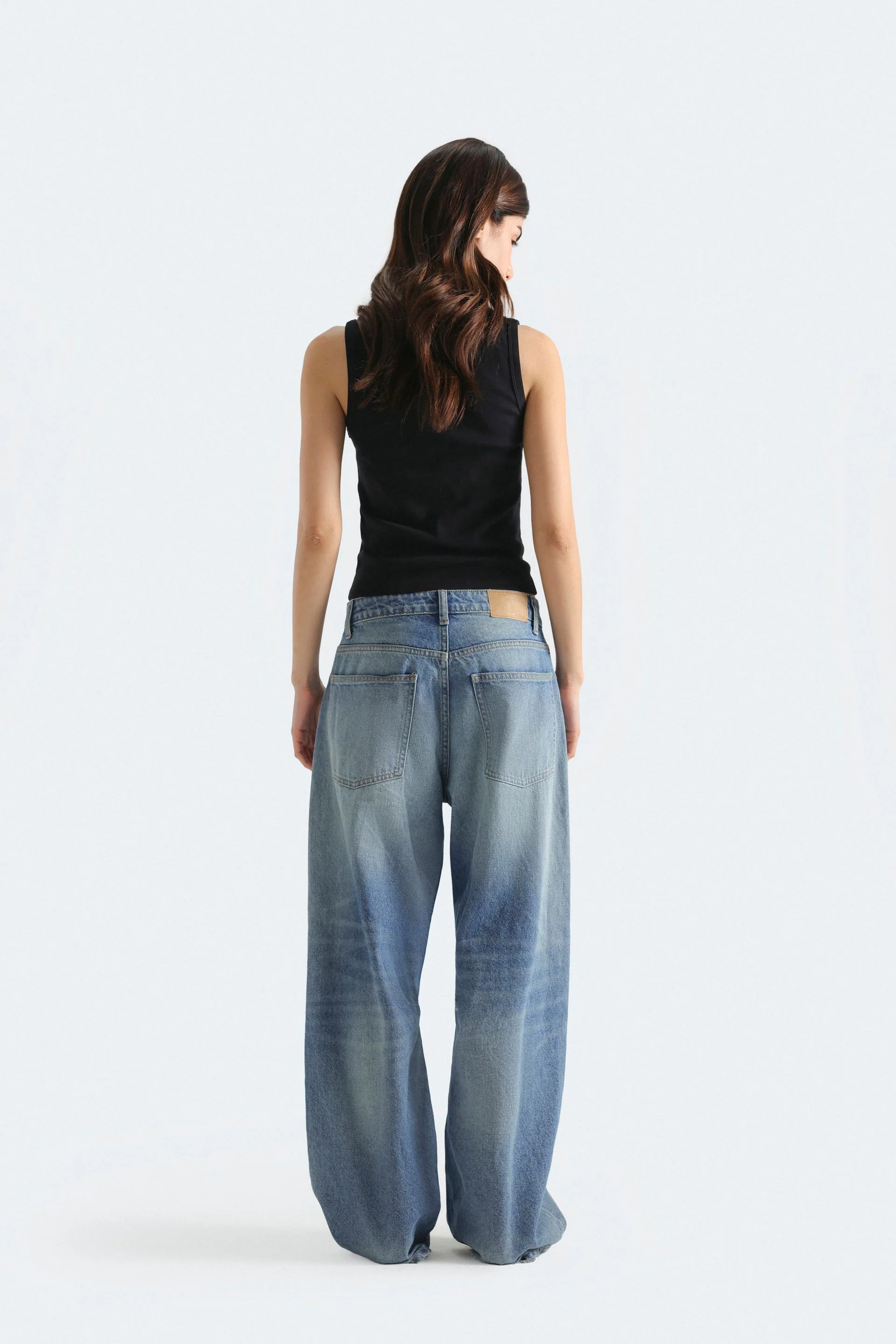 Basic Tank Top - Image 10