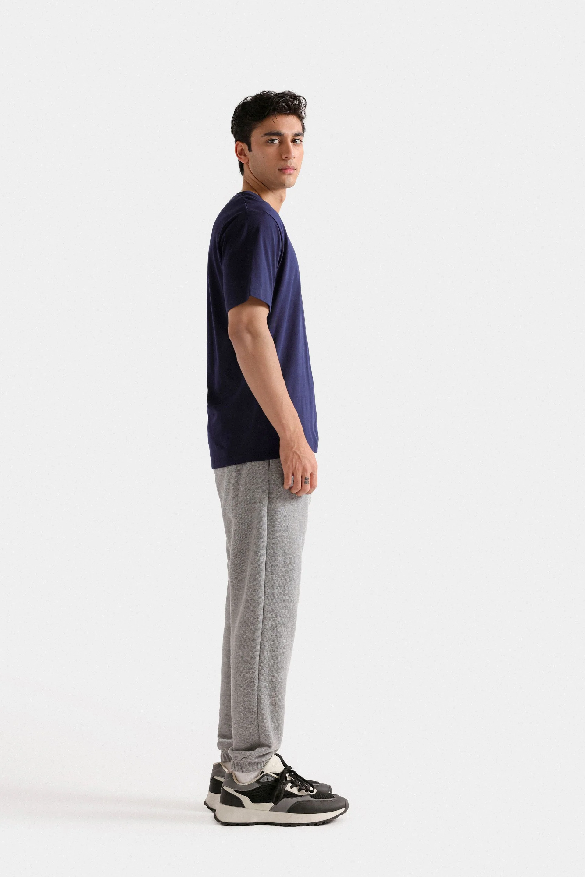 Basic V Neck T-shirt - Image 19