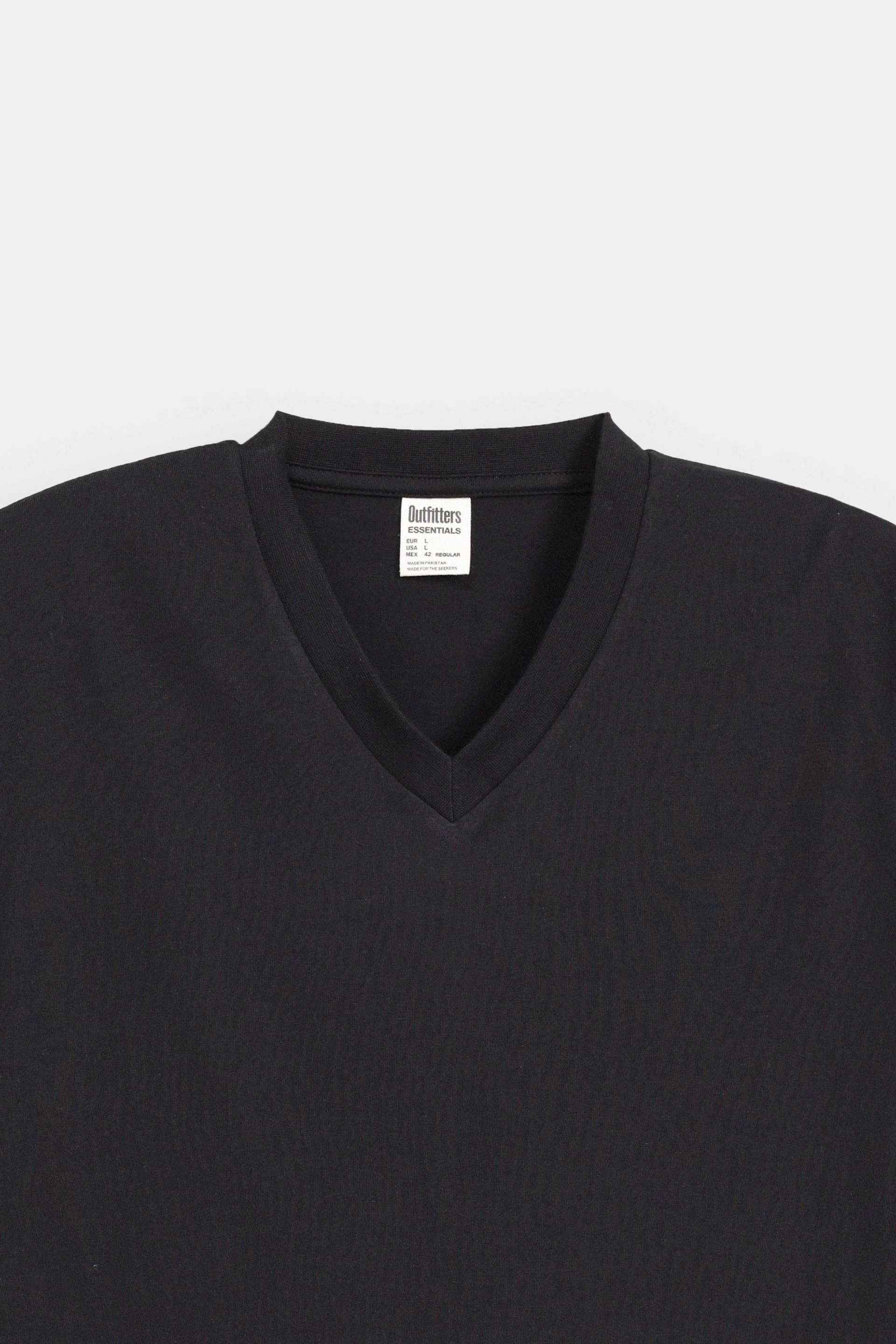 Basic V Neck T-shirt - Image 5