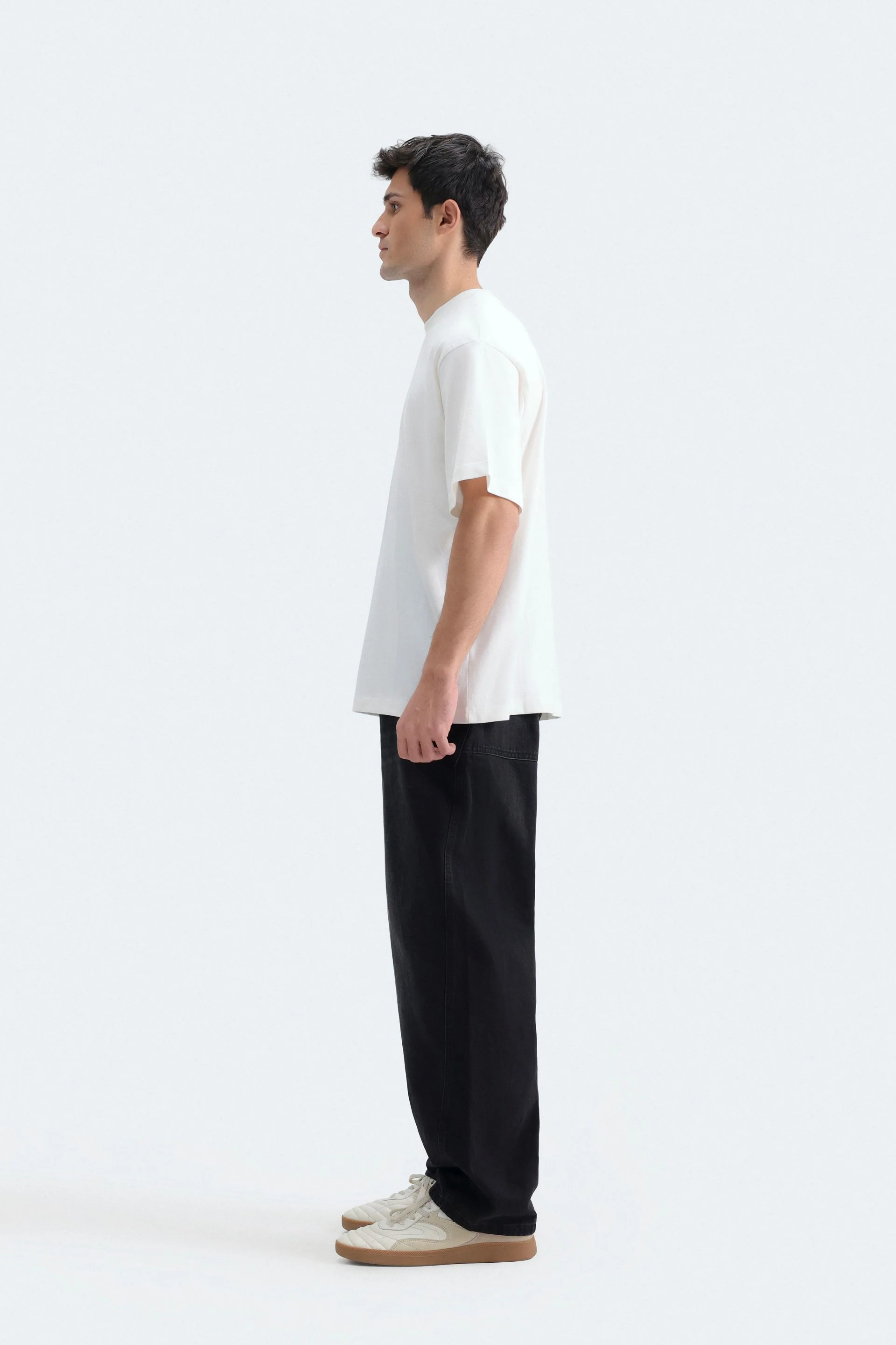 Basic Crew Neck T-Shirt - Image 3