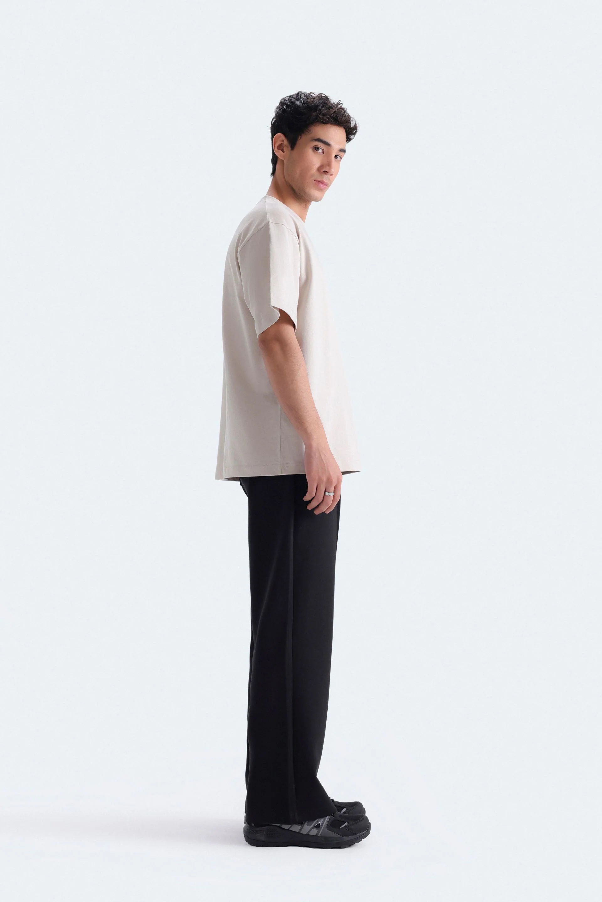 Basic Crew Neck T-Shirt - Image 9