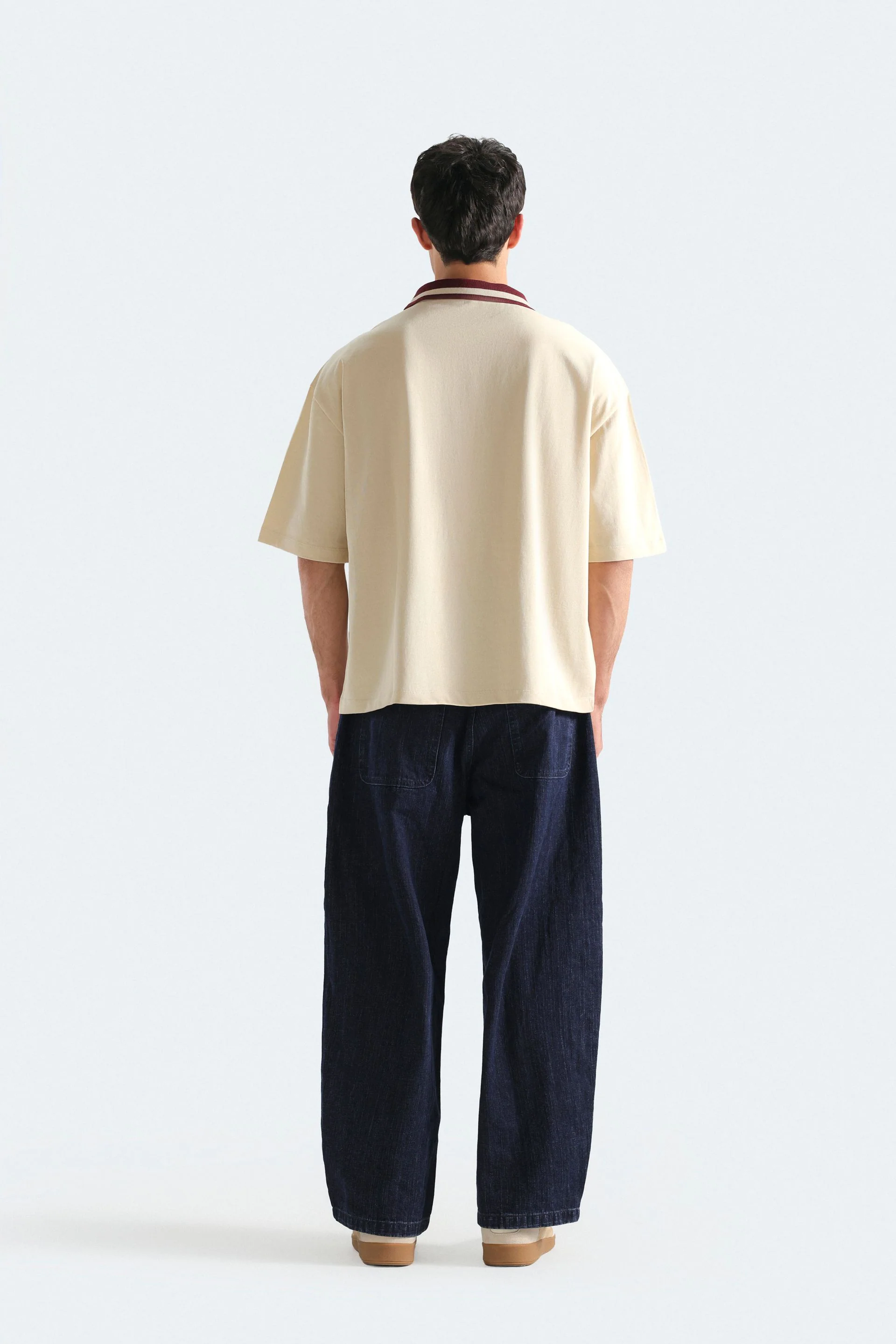 Cropped Slogan Print Polo Shirt - Image 11