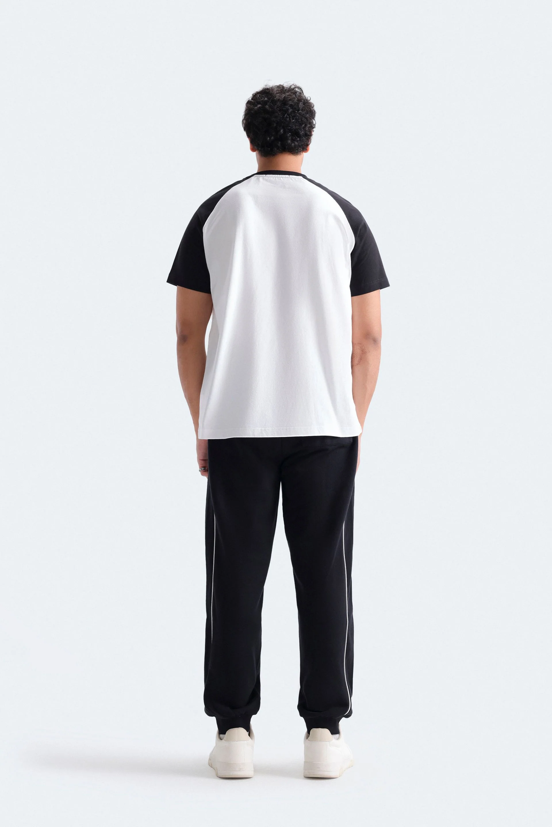 Color Block Raglan T-Shirt - Image 4